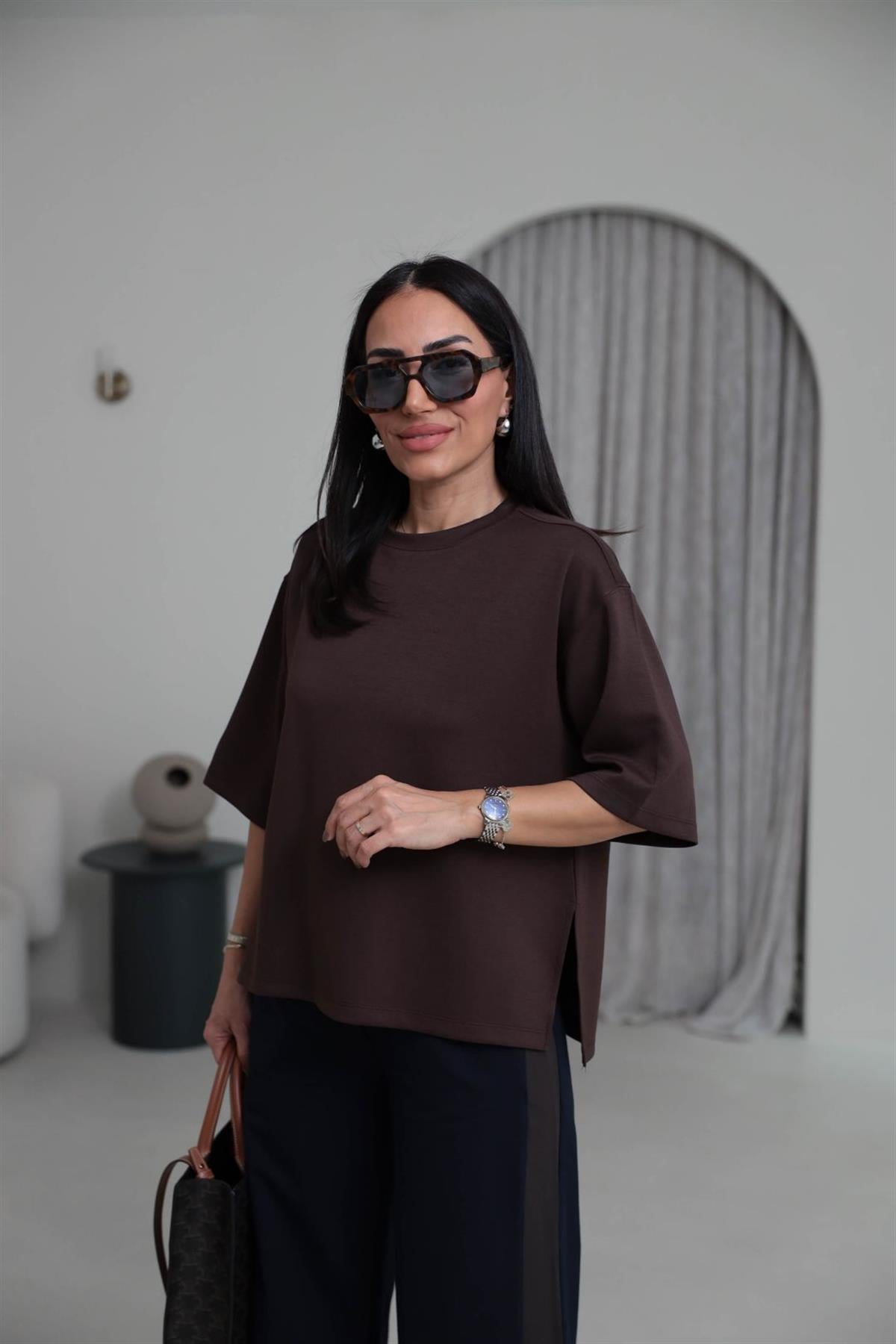 1066 Yanları Yırtmaçlı Bisiklet Yaka Modal Tshirt ACI KAHVE