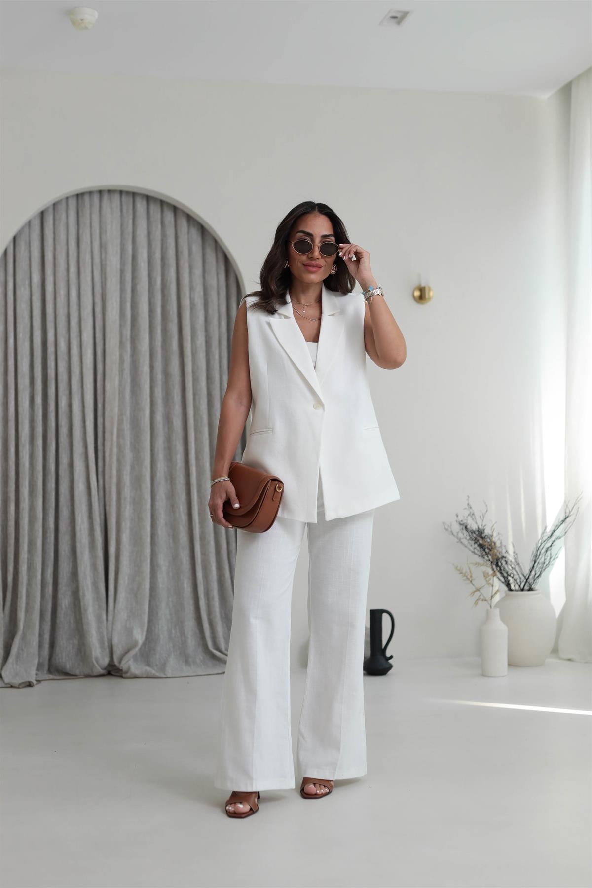 Omuz Vatkalı Yelek Keten Takım BEYAZ