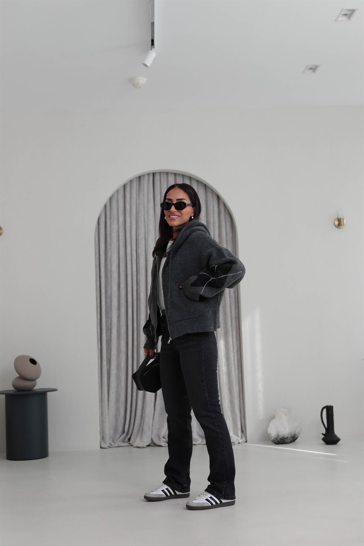 Za Likralı Straight Fit Jean YIKAMALI SİYAH