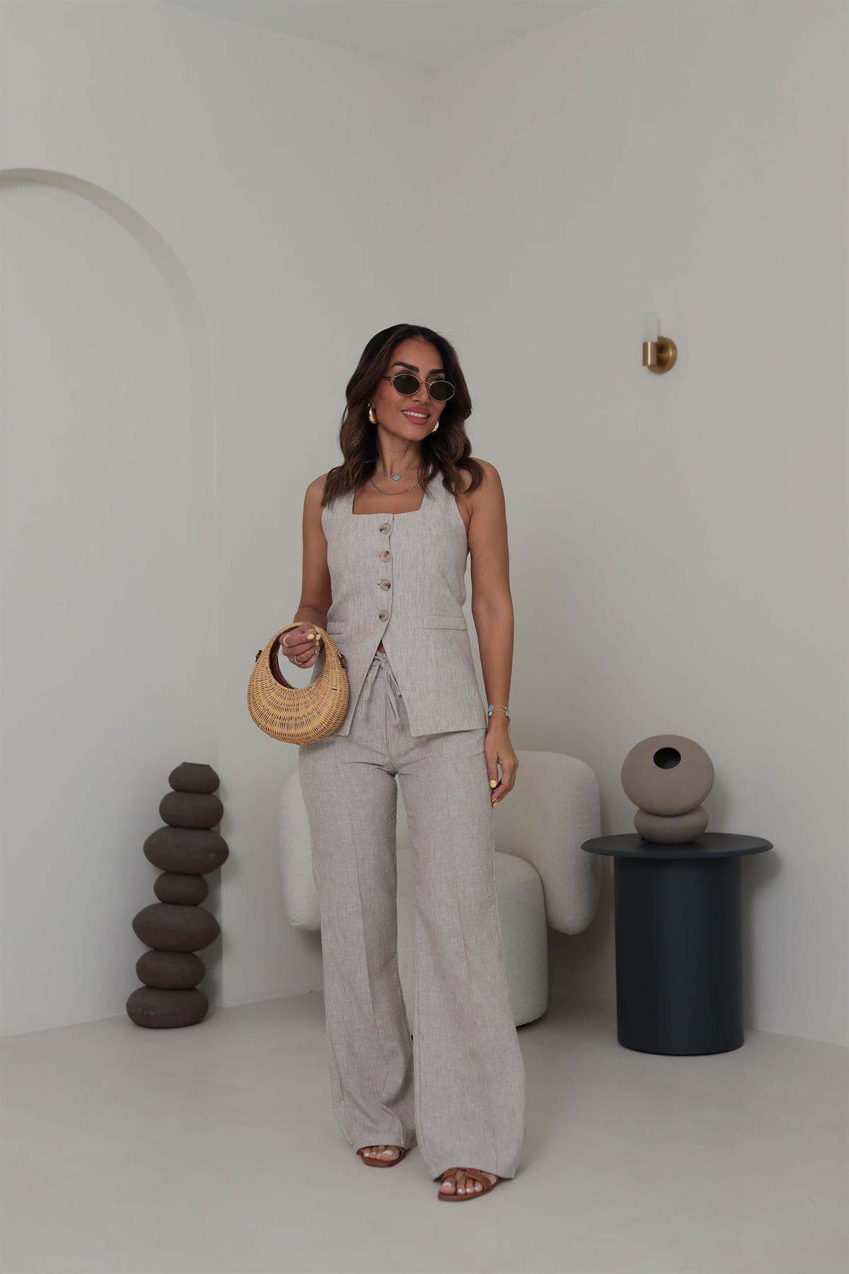 3170 Kare Yaka Arkadan Bağlamalı Yelekli Takım TAŞ