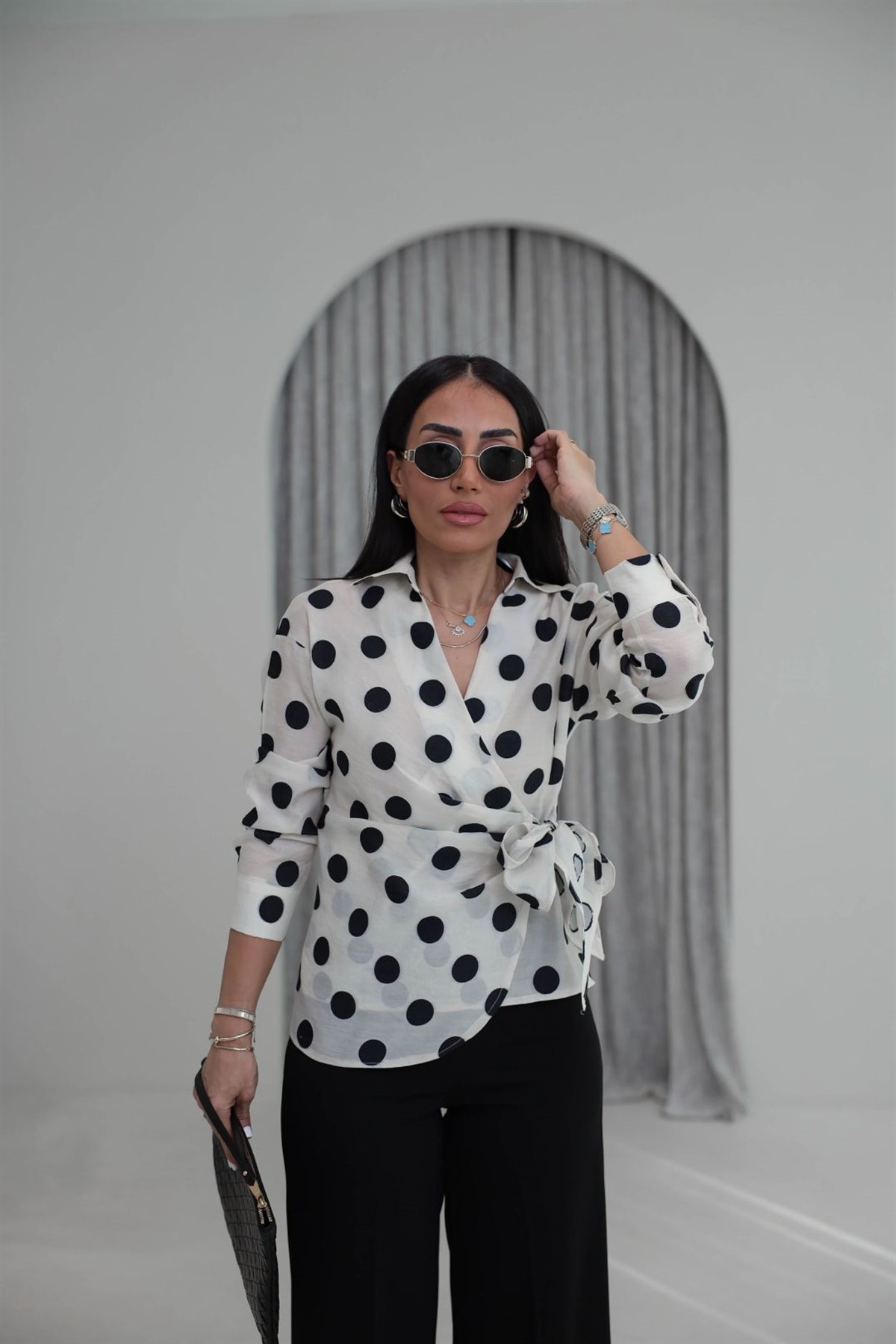 1414 Puantiyeli Bağlamalı Viskon Gömlek BEJ