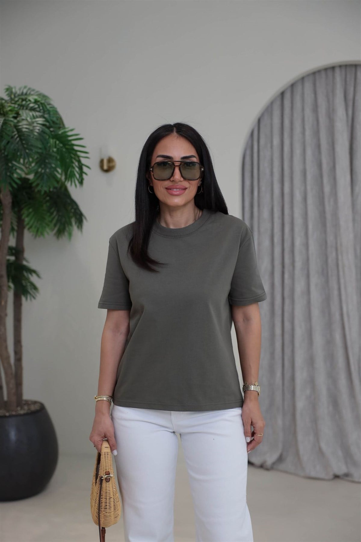 0312 Dekoratif Dikişli Pamuklu Tshirt HAKİ YEŞİL