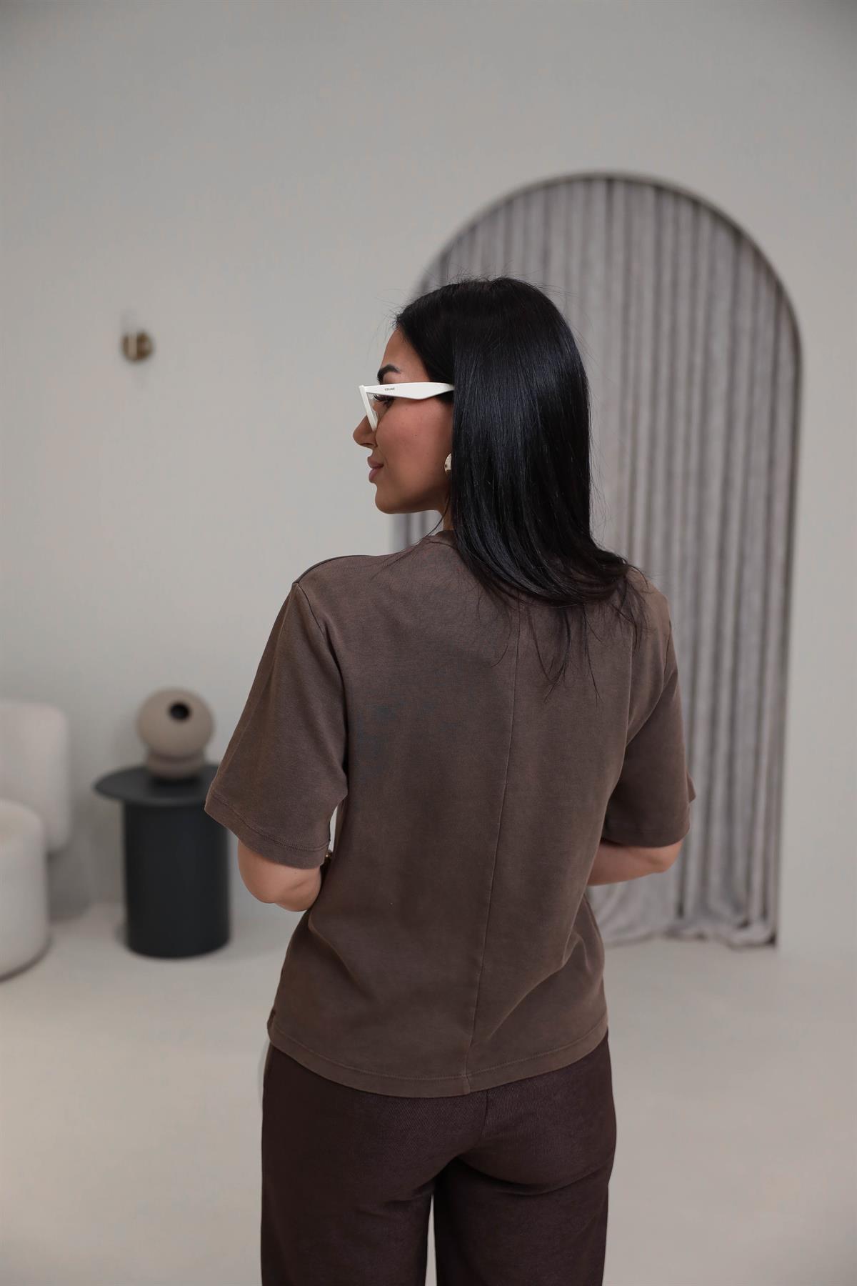 8111 Kaplan Baskılı Pamuklu Yıkamalı Tshirt KAHVE