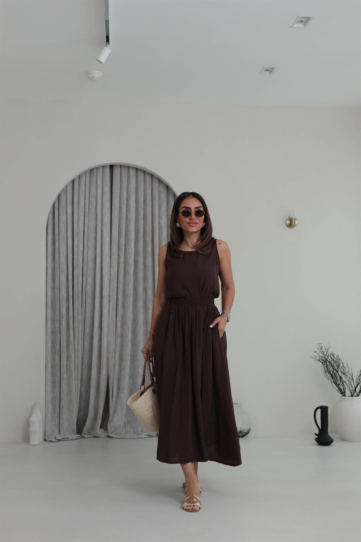 3510 Tencel Kumaş Sıfır Kol Bluz & Kloş Etekli Takım KAHVE