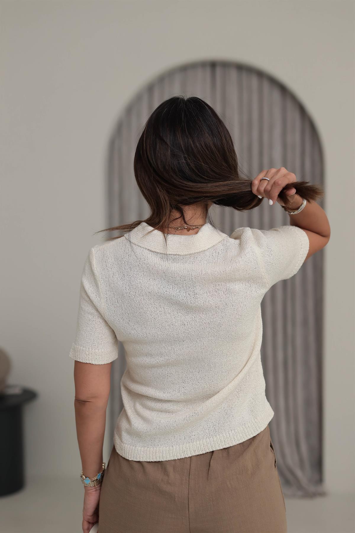 5237 Polo Yaka Düğmeli Triko Bluz KREM