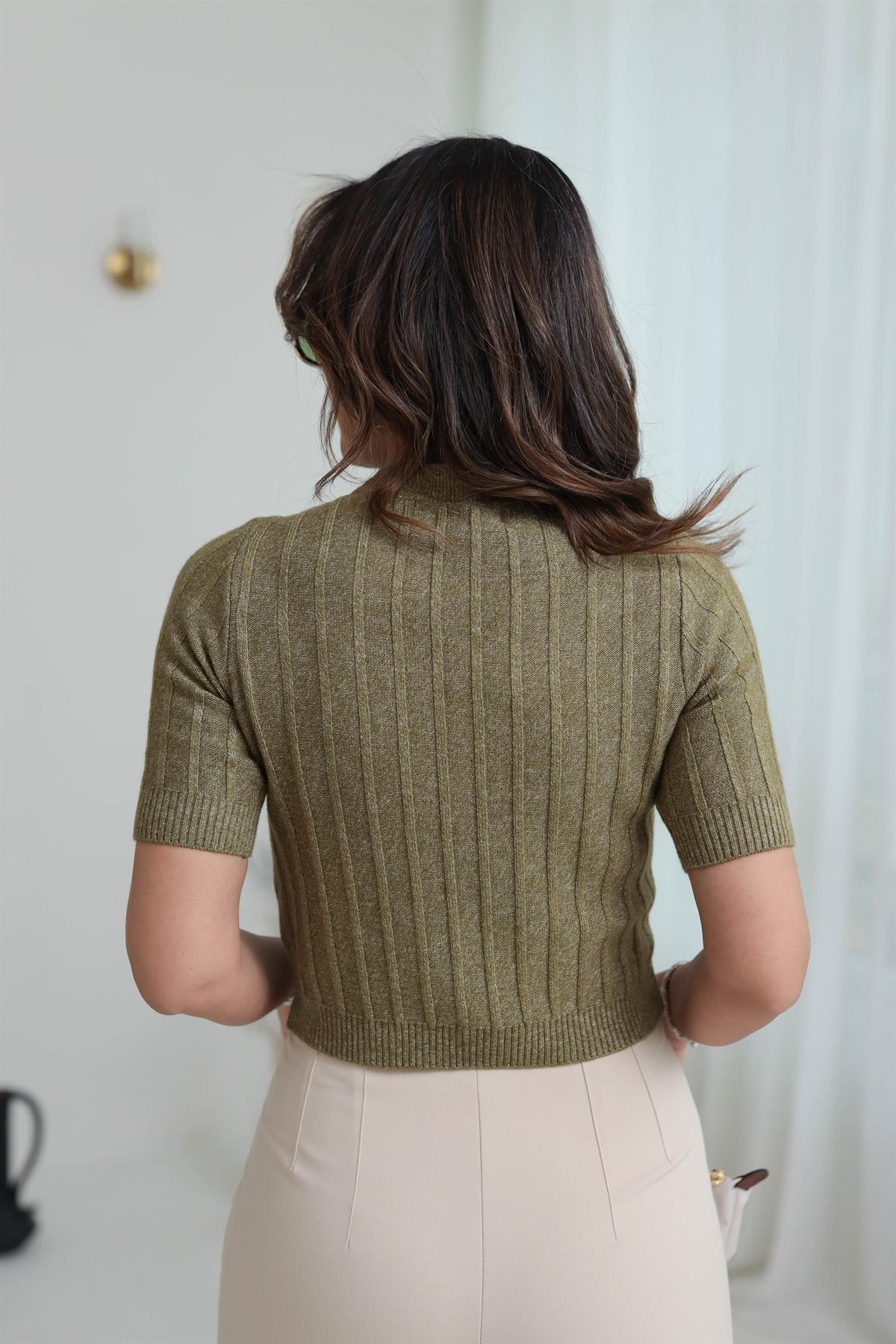 1240 Kısa Kollu Yumoş Dokulu Fitilli Triko Bluz HAKİ YEŞİL