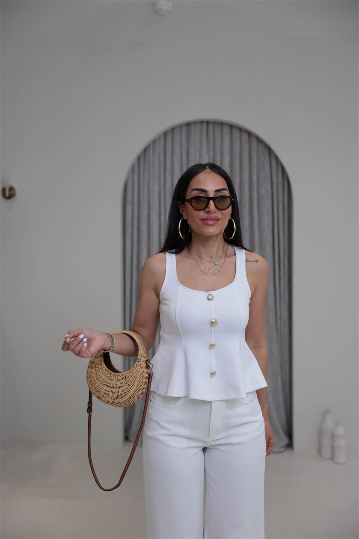 1979 Düğmeli Kare Yaka Peplum Bluz BEYAZ