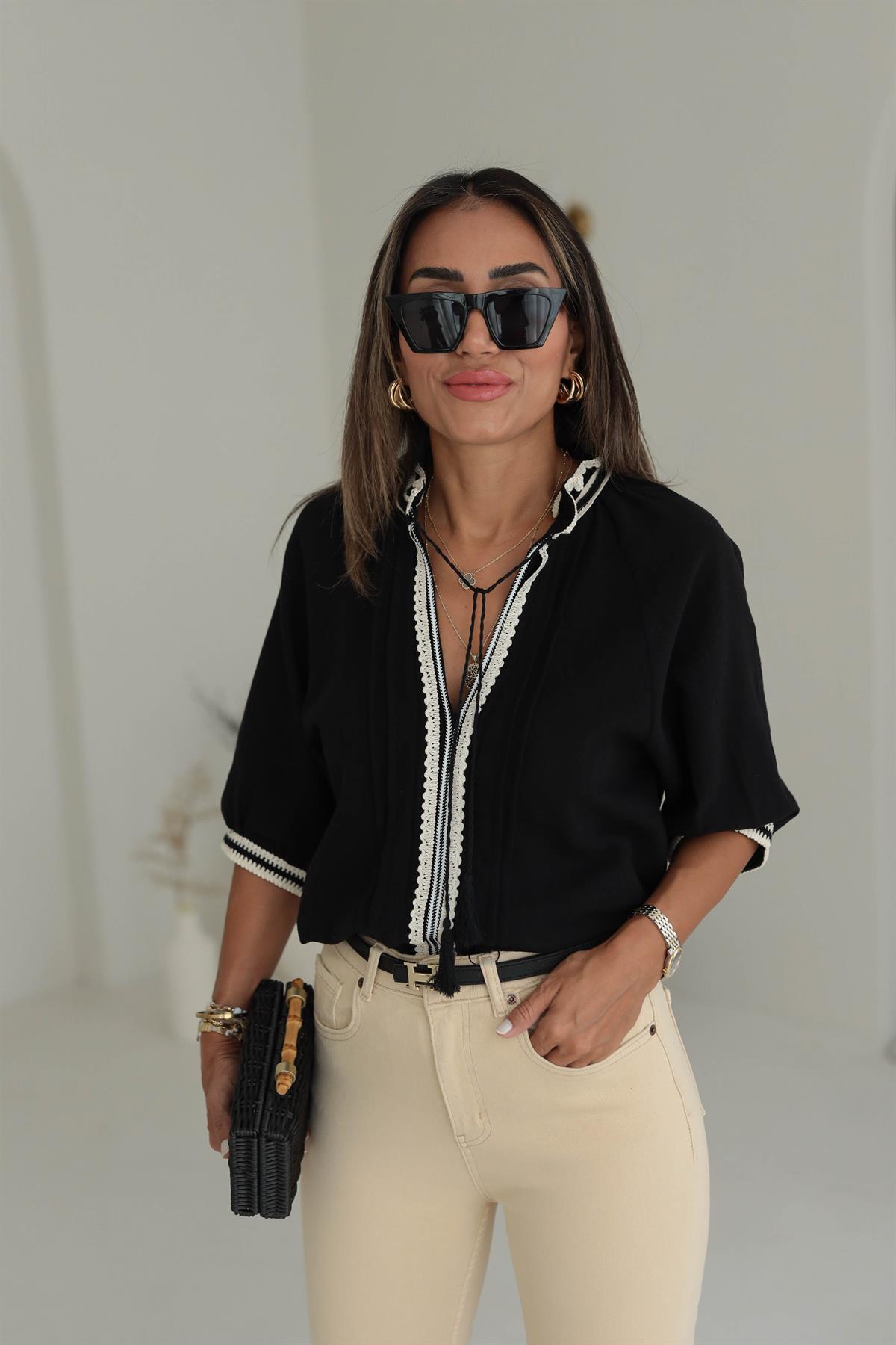 Hakim Yaka Önü Bağlamalı Örgü Detaylı Keten Bluz