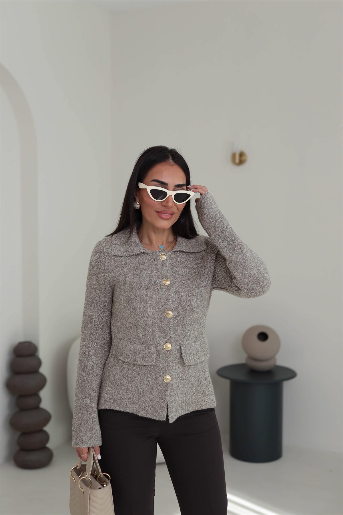 0265 Polo Yaka Düğmeli Cep Detaylı Triko Hırka VİZON