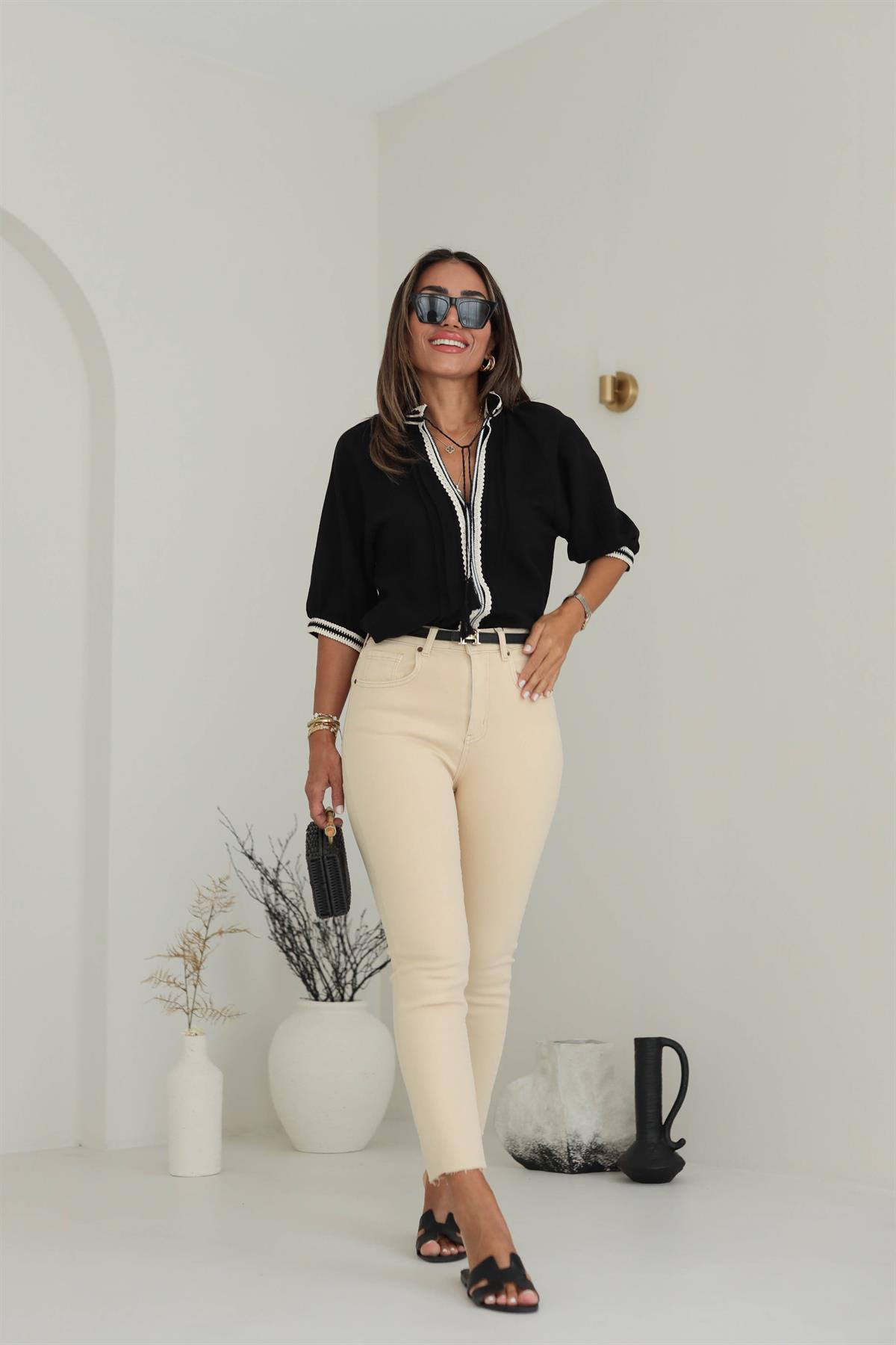 Hakim Yaka Önü Bağlamalı Örgü Detaylı Keten Bluz