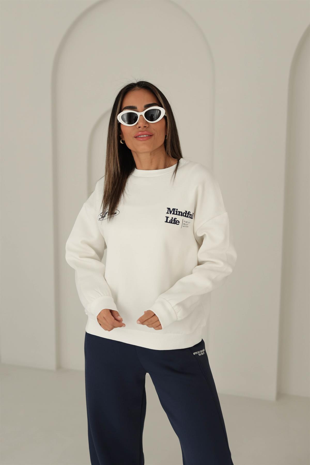Yazı Detaylı Şardonlu Sweatshirt