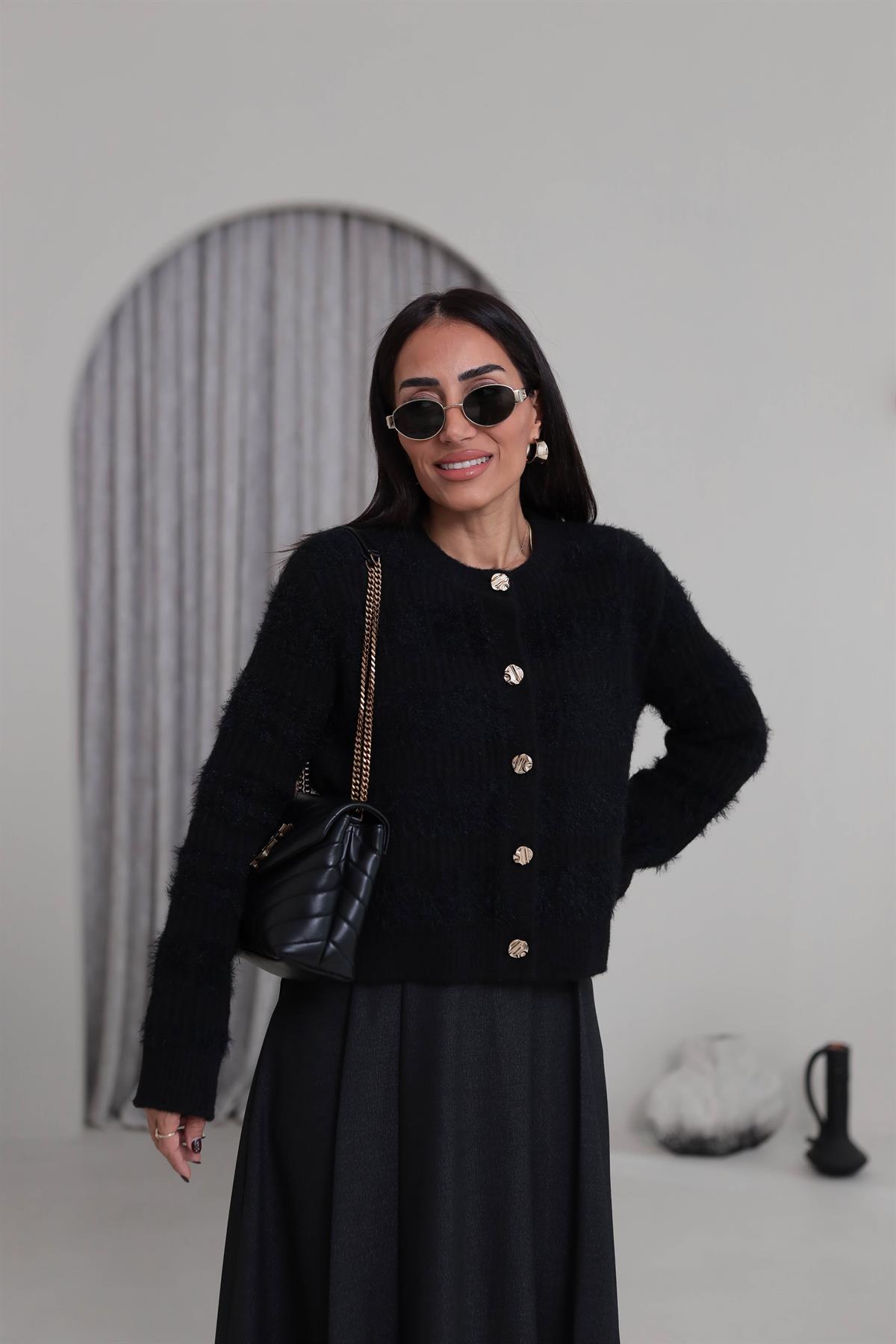 0990 Bisiklet Yaka Yumuşak Dokulu Gold Düğmeli Triko Hırka SİYAH