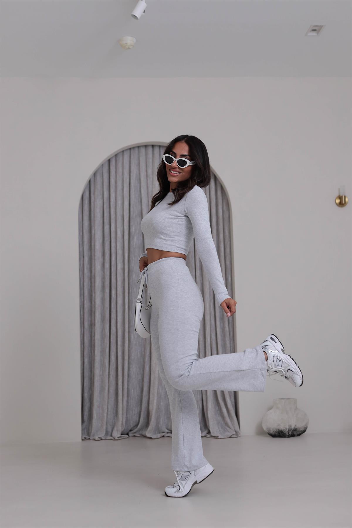 1060 Ribanalı Parmak Geçmeli İspanyol Paça Takım GRİ