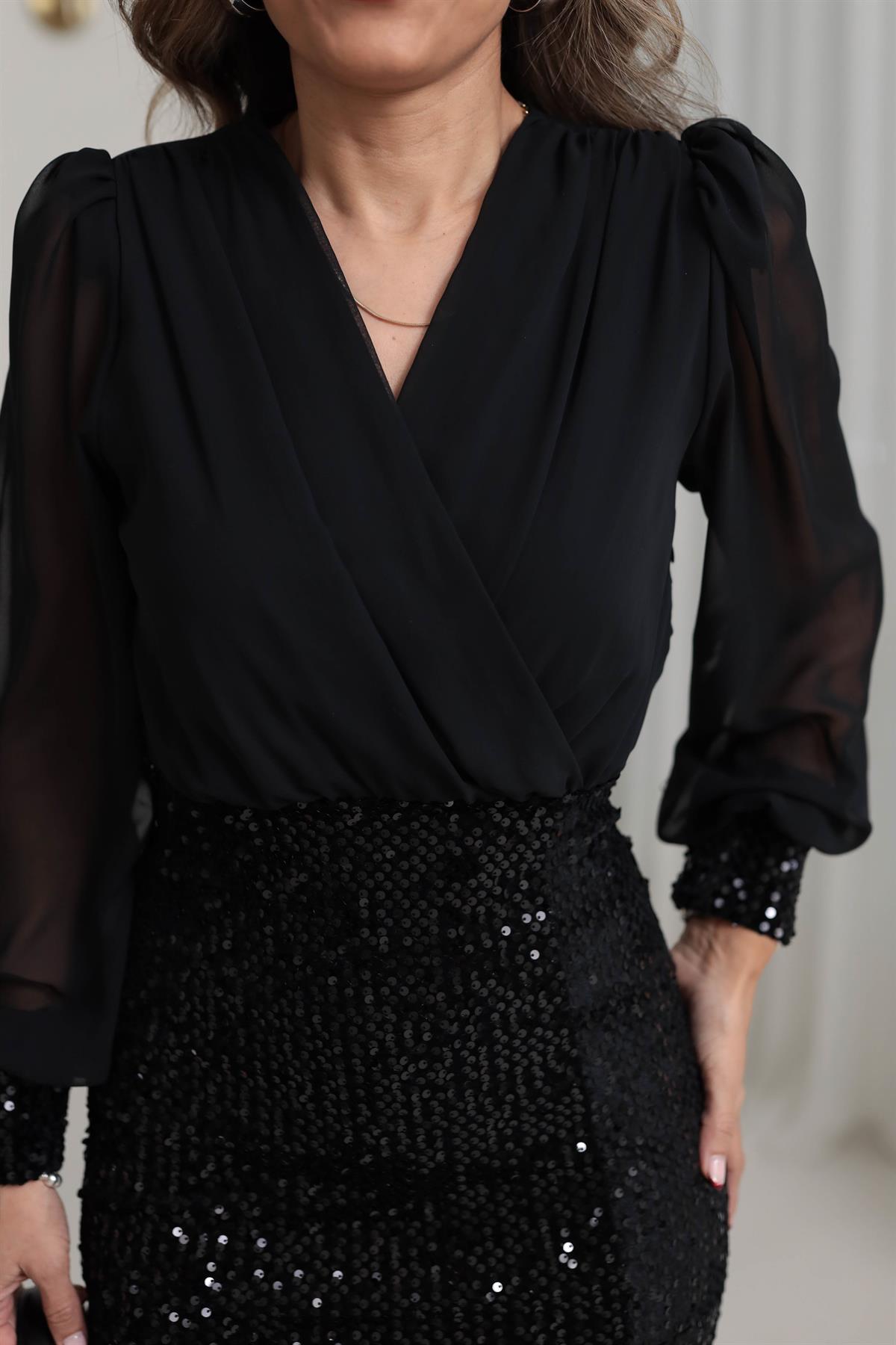 3594 Kruvaze Yaka Eteği Pul ve Yırtmaç Detaylı Elbise SİYAH