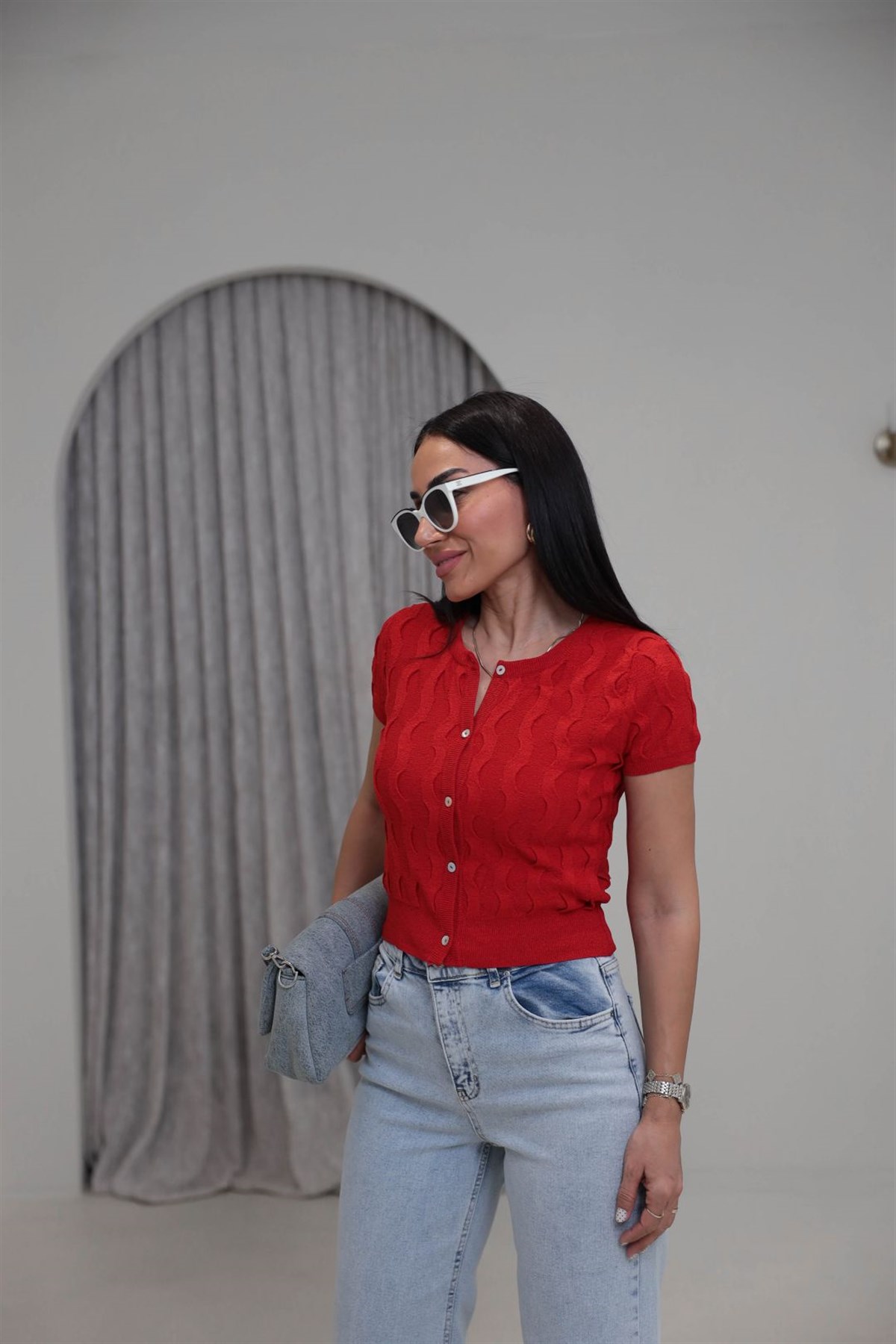 0980 Bisiklet Yaka Dokulu Düğmeli Triko KIRMIZI