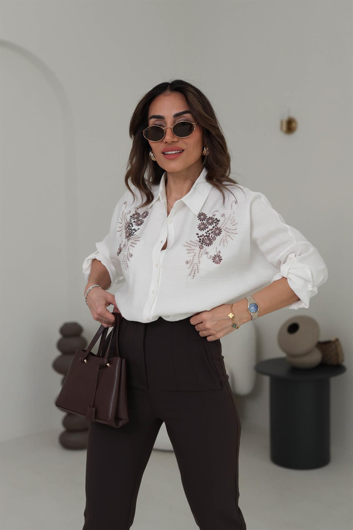 4472 Pul Ve İnci İşlemeli Oversize Gömlek EKRU