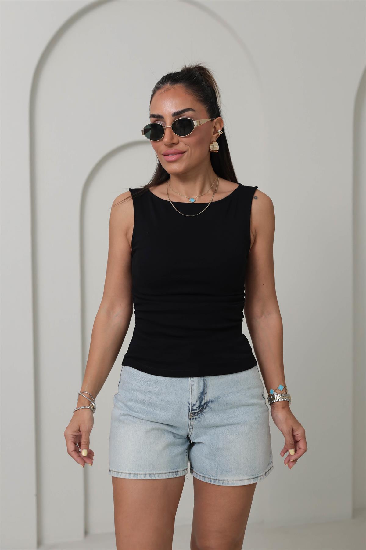 1589 Büzgülü Kayık Yaka Pamuklu Bluz SİYAH