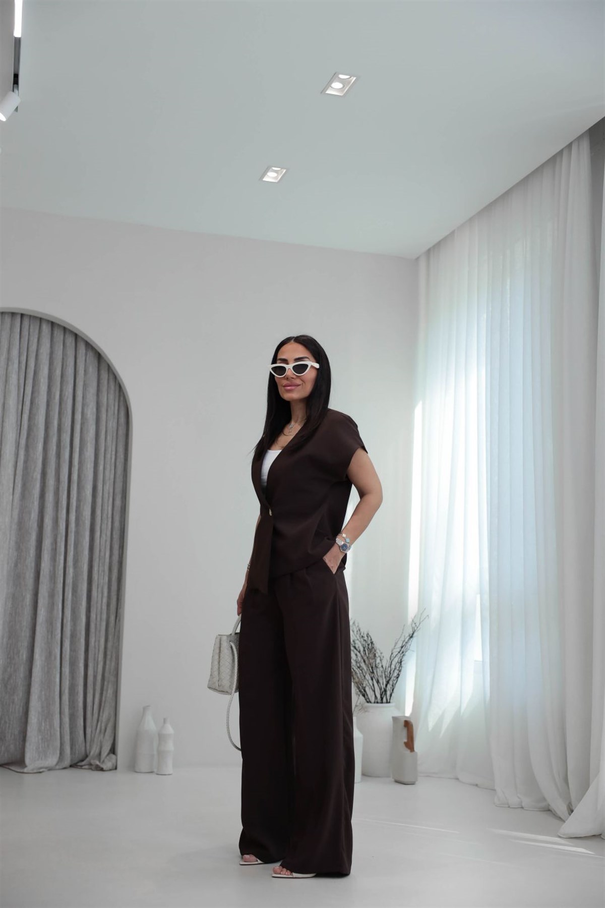 7252 Kolsuz Asimetrik Gold Düğmeli Takım KAHVE