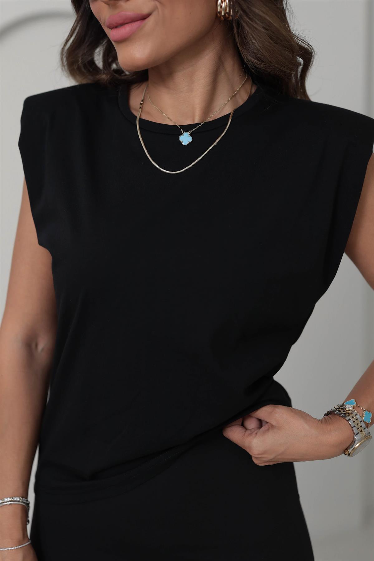 8802 Omuzları Vatkalı Pamuklu Tshirt SİYAH