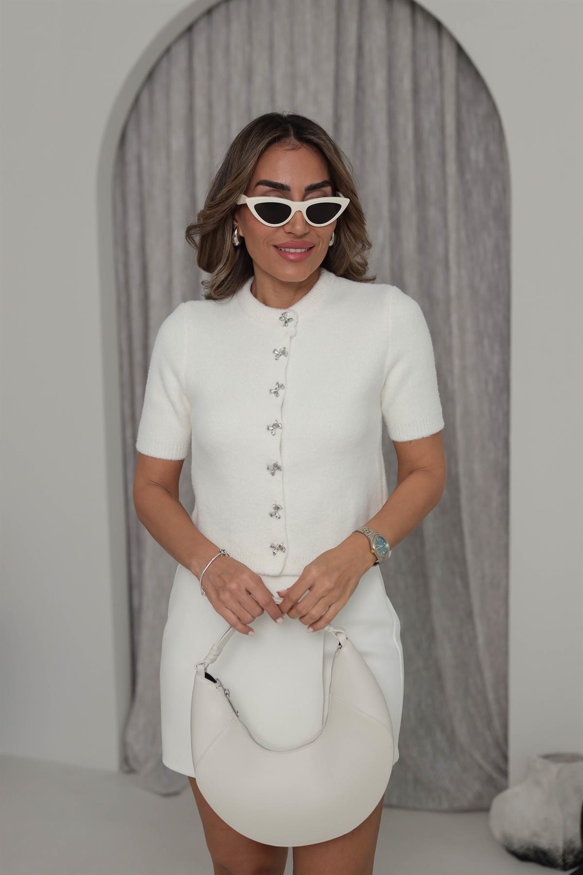 2403 Kurdele Düğmeli Kısa Kol Yumoş Hırka EKRU