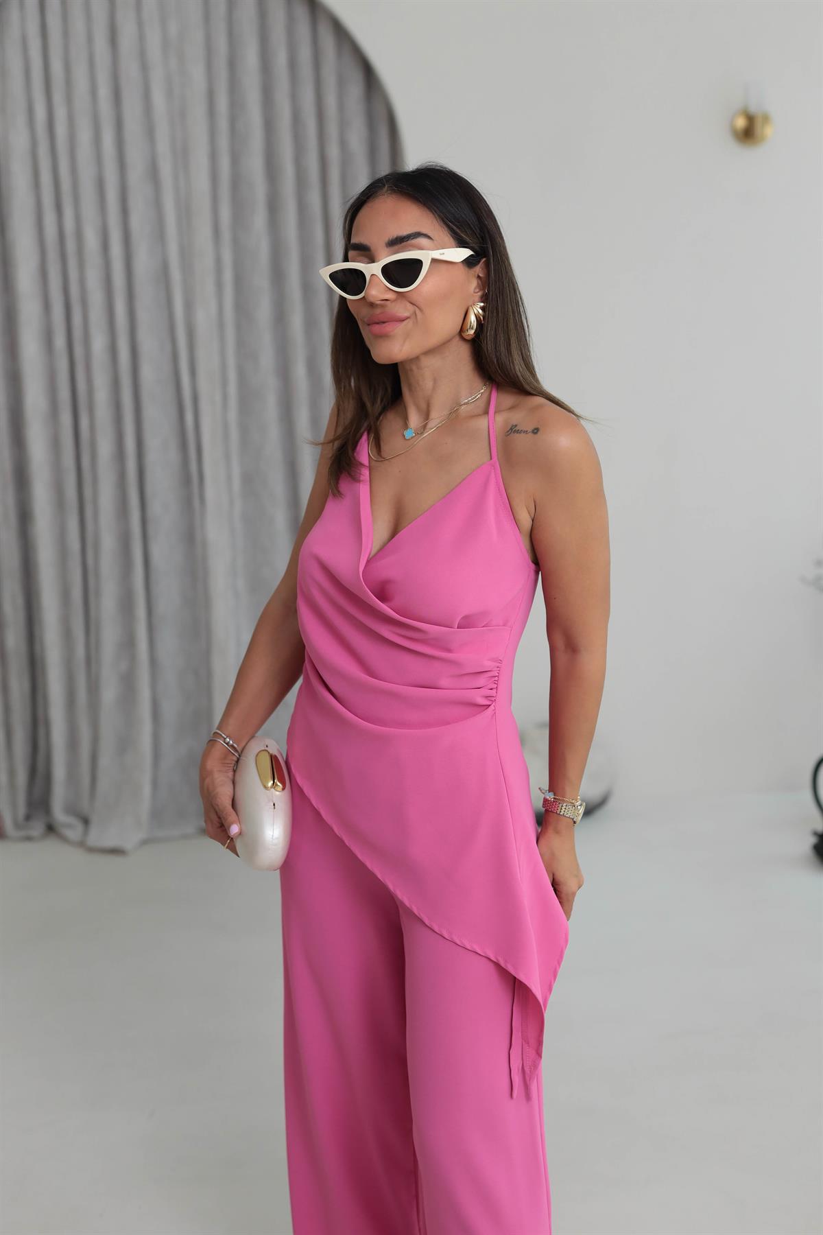 0509 Drapeli Asimetrik Kesim Takım FUŞYA