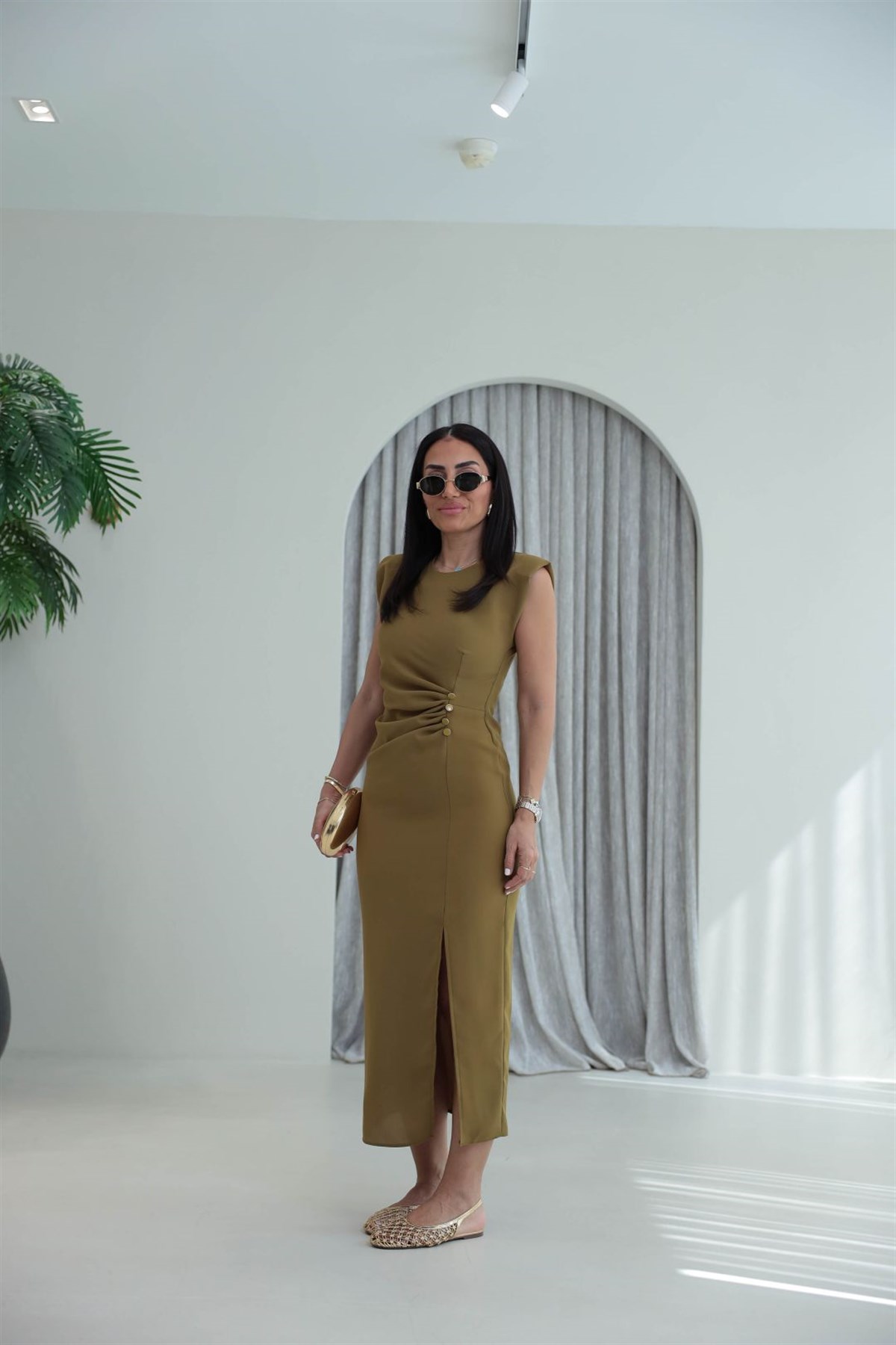 3870 Sıfır Kol Vatkalı Drapeli Elbise OLİVE