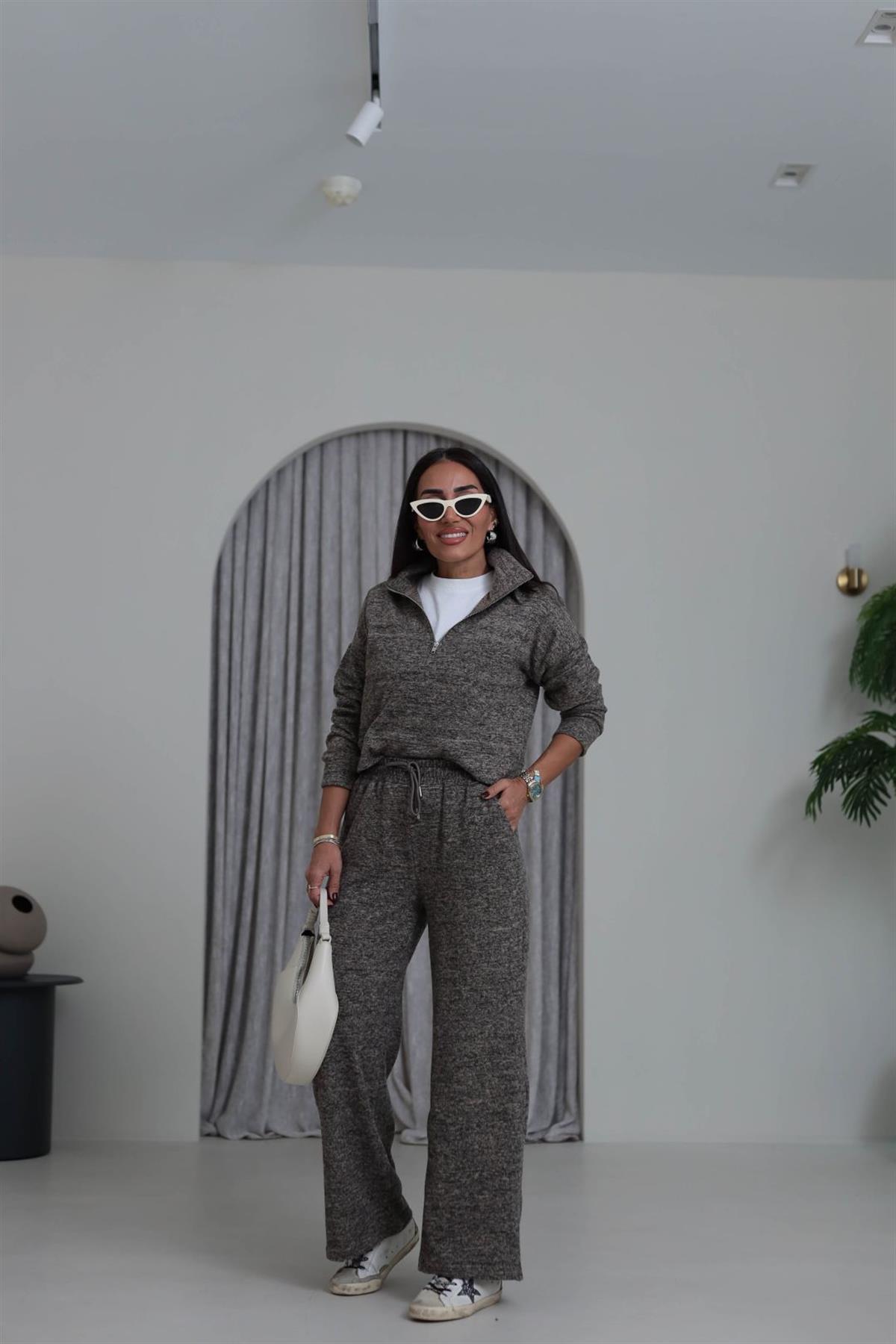 5750 Dik Yaka Yarım Fermuarlı Yumoş Dokulu Takım VİZON