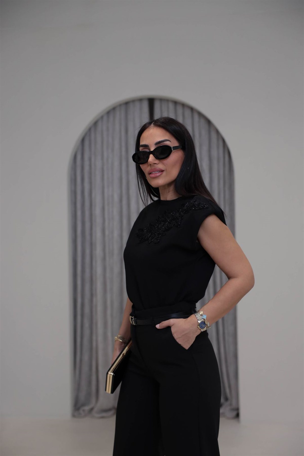 0629 Vatkalı Sıfır Kol Rayon Kumaş Bluz SİYAH