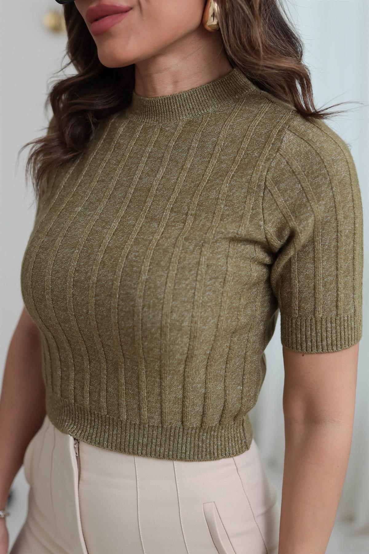 1240 Kısa Kollu Yumoş Dokulu Fitilli Triko Bluz HAKİ YEŞİL