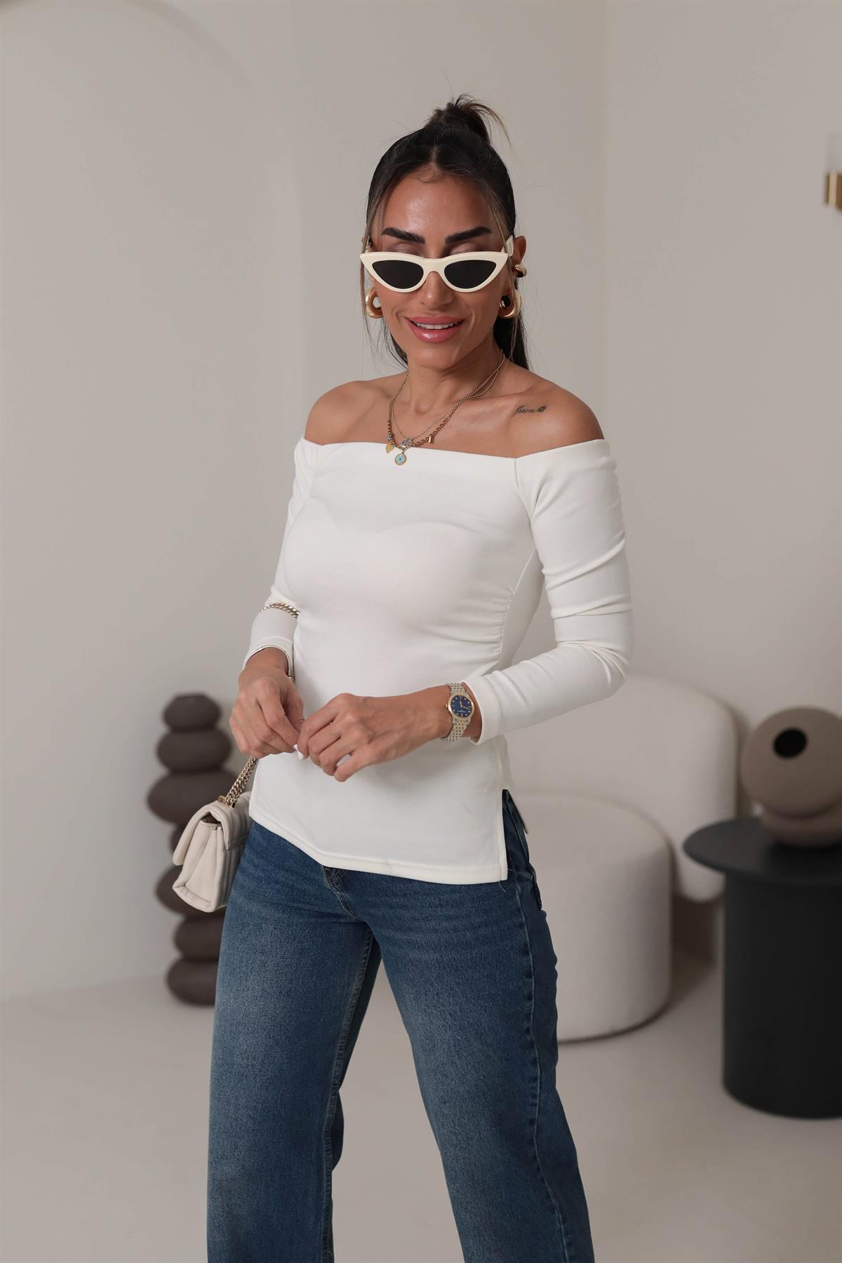 0127 Omuz Dekolteli Dokulu Bluz EKRU