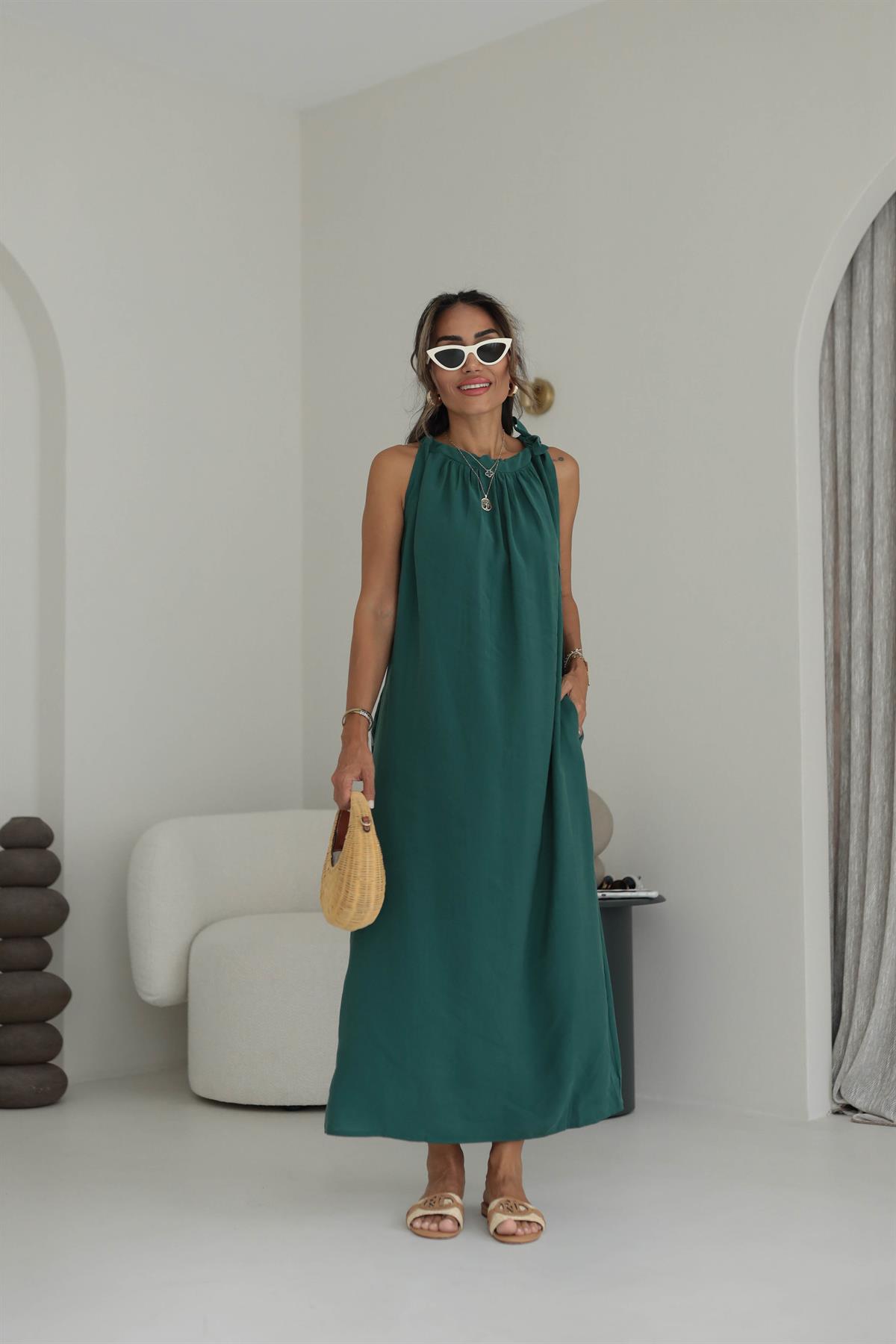 3213 Tek Omuz Bağlama Detaylı Halter Yaka Cepli Rahat Elbise