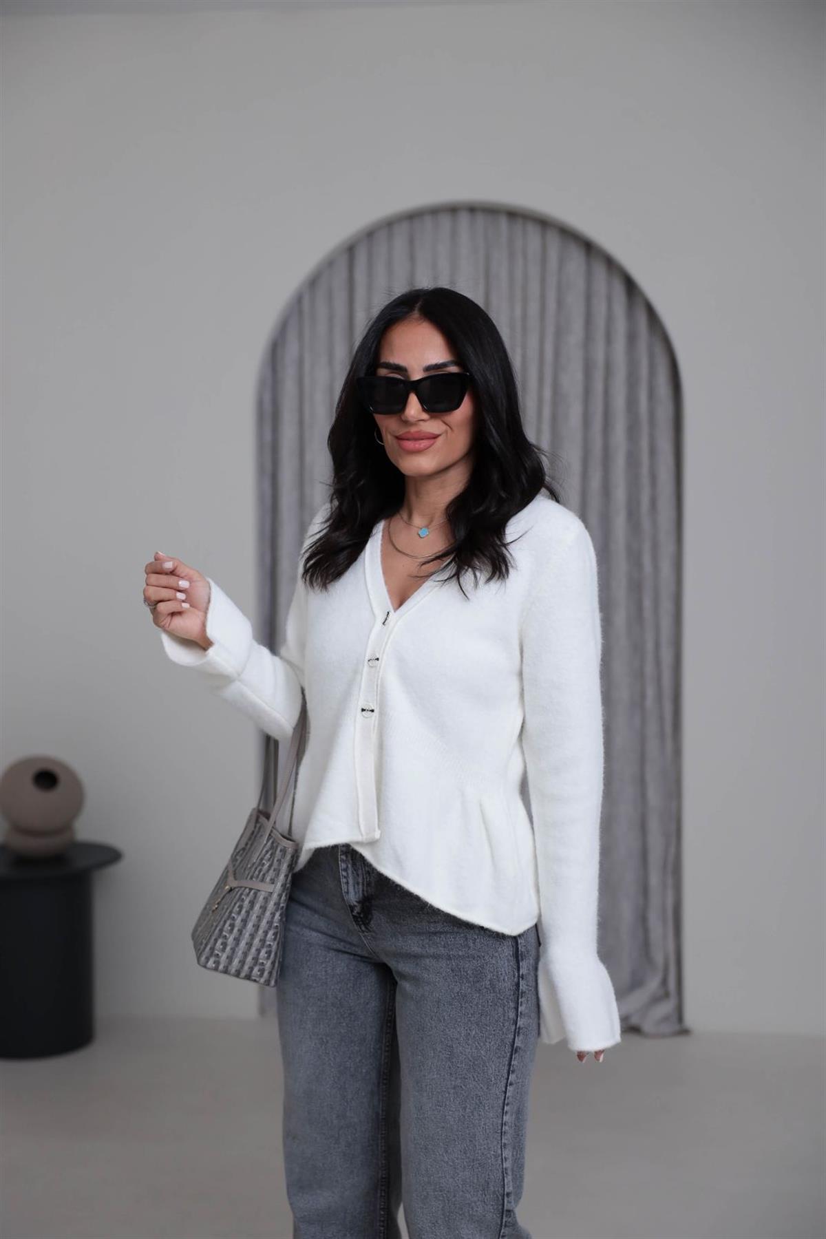 4930 V Yaka İspanyol Kol Peplum Hırka EKRU