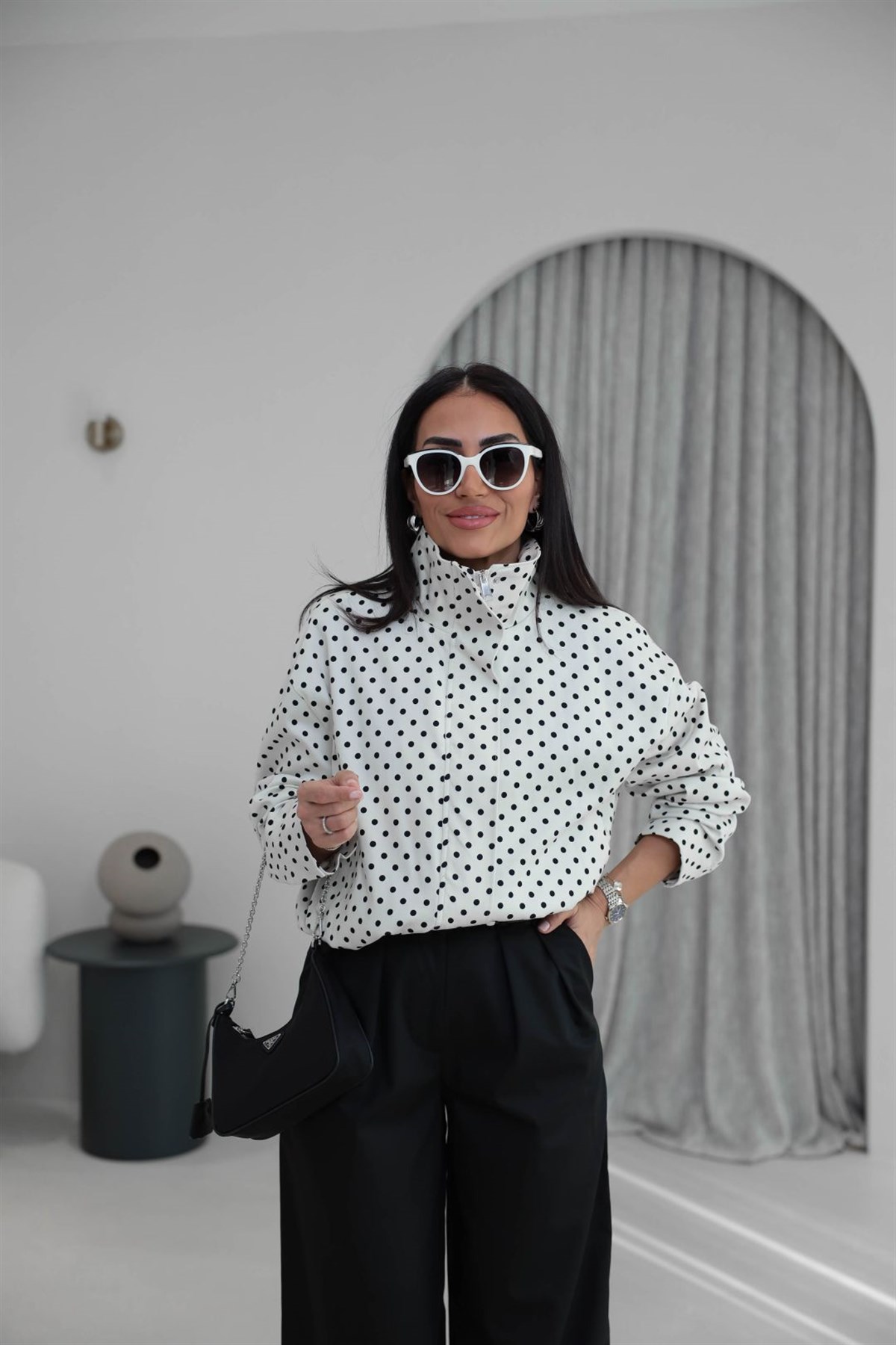 1381 Puantiye Esnek Kumaş Dik Yaka Bomber Ceket KREM