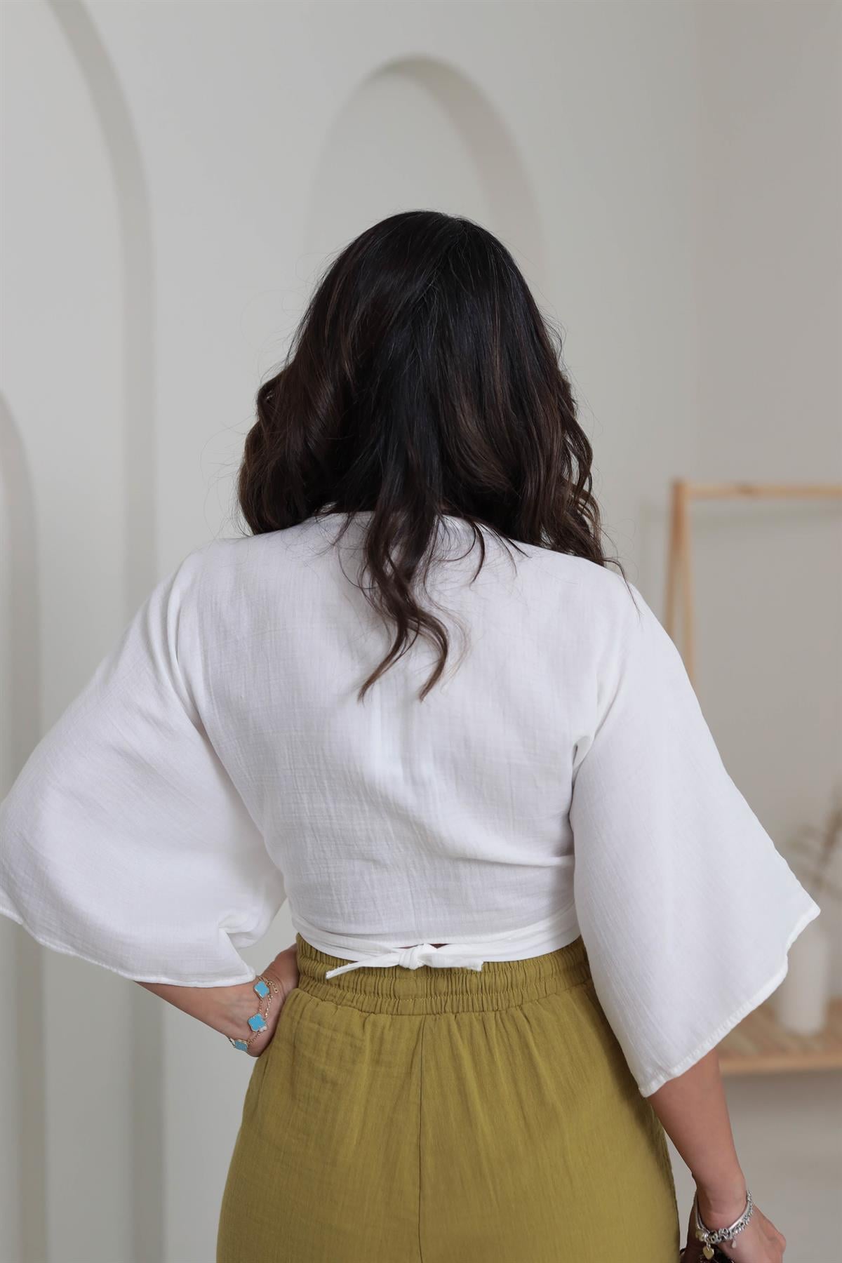 4729 Müslin Kumaş Bağlama Detay Bluz EKRU