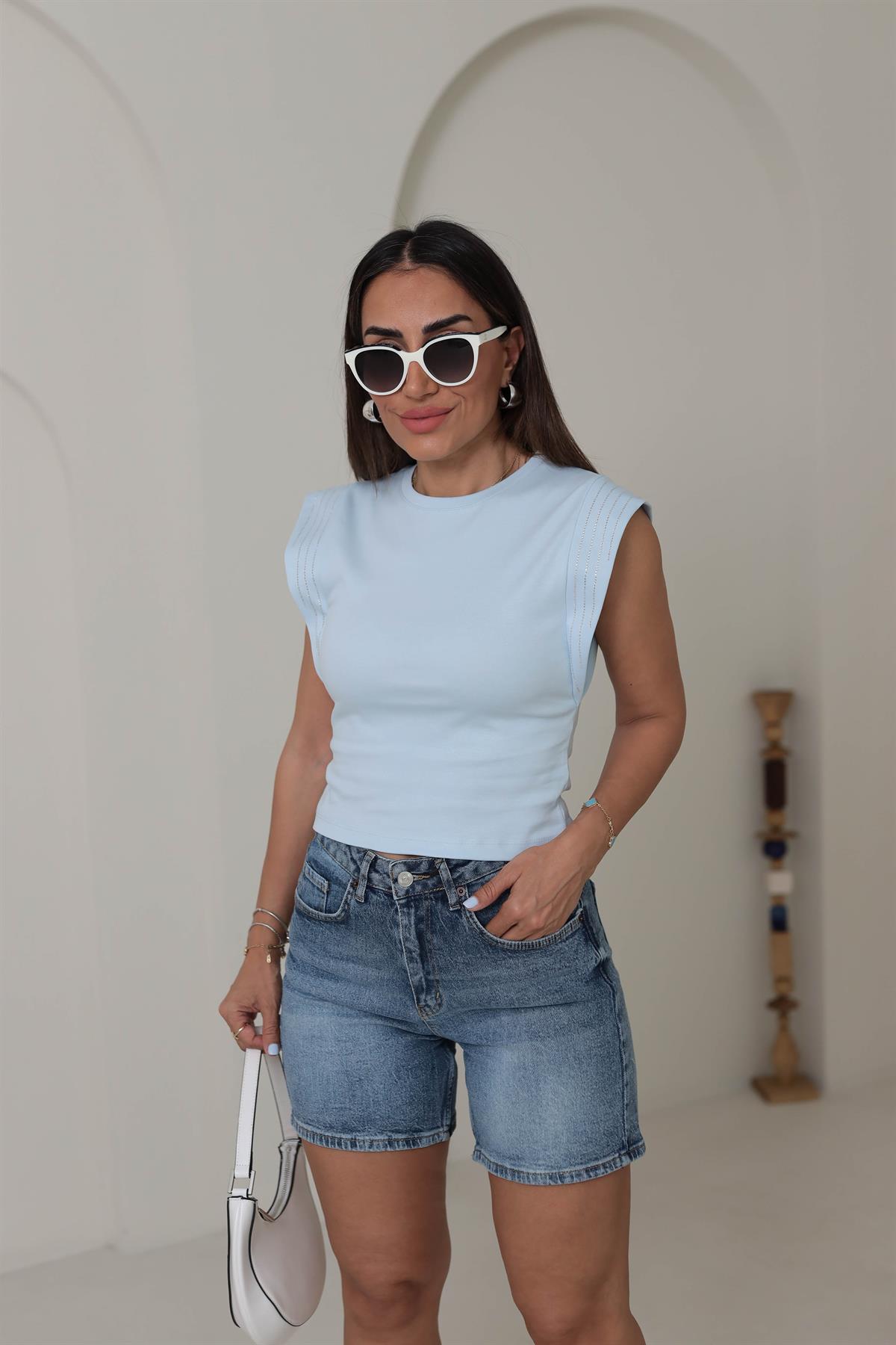 3254 Geniş Omuz Şerit Taşlı Pamuklu Tshirt BEBE MAVİ