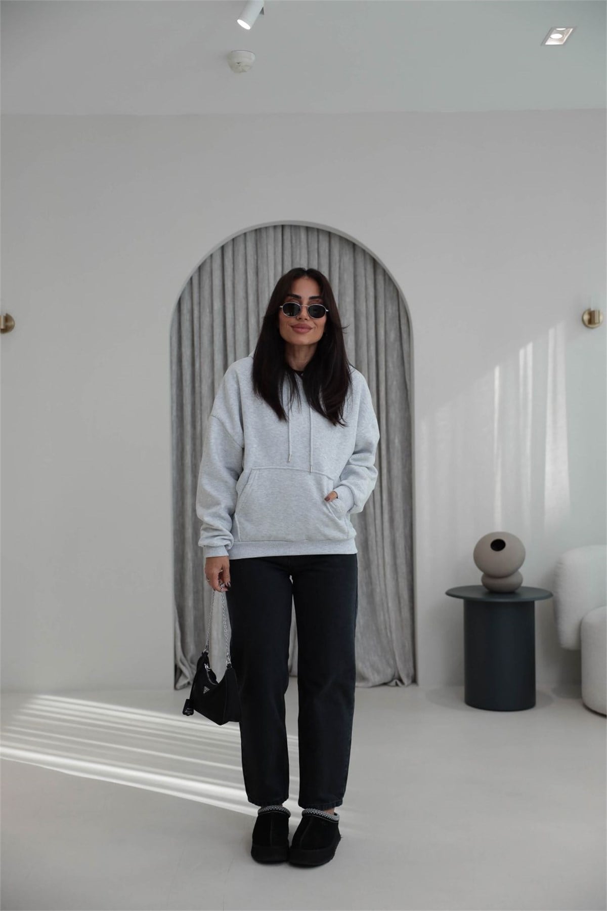 4290 Sırtı Taşlı Kapşonlu Sweatshirt GRİ