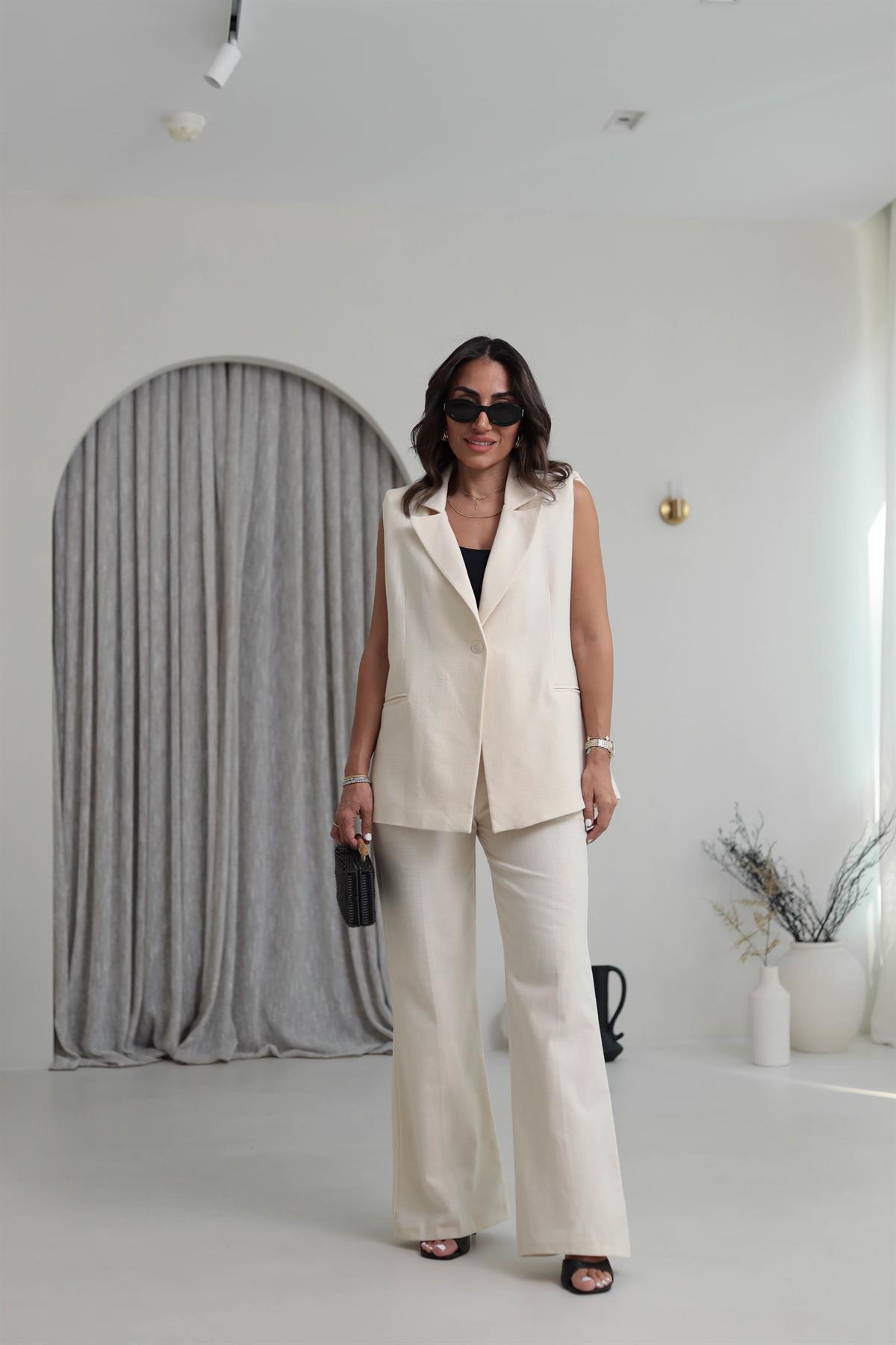 Omuz Vatkalı Yelek Keten Takım KREM