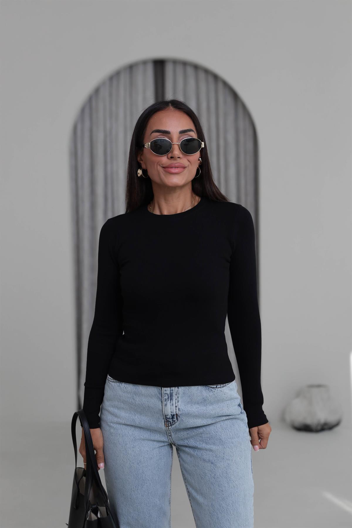 4564 Bisiklet Yaka Basic Pamuklu Bluz SİYAH