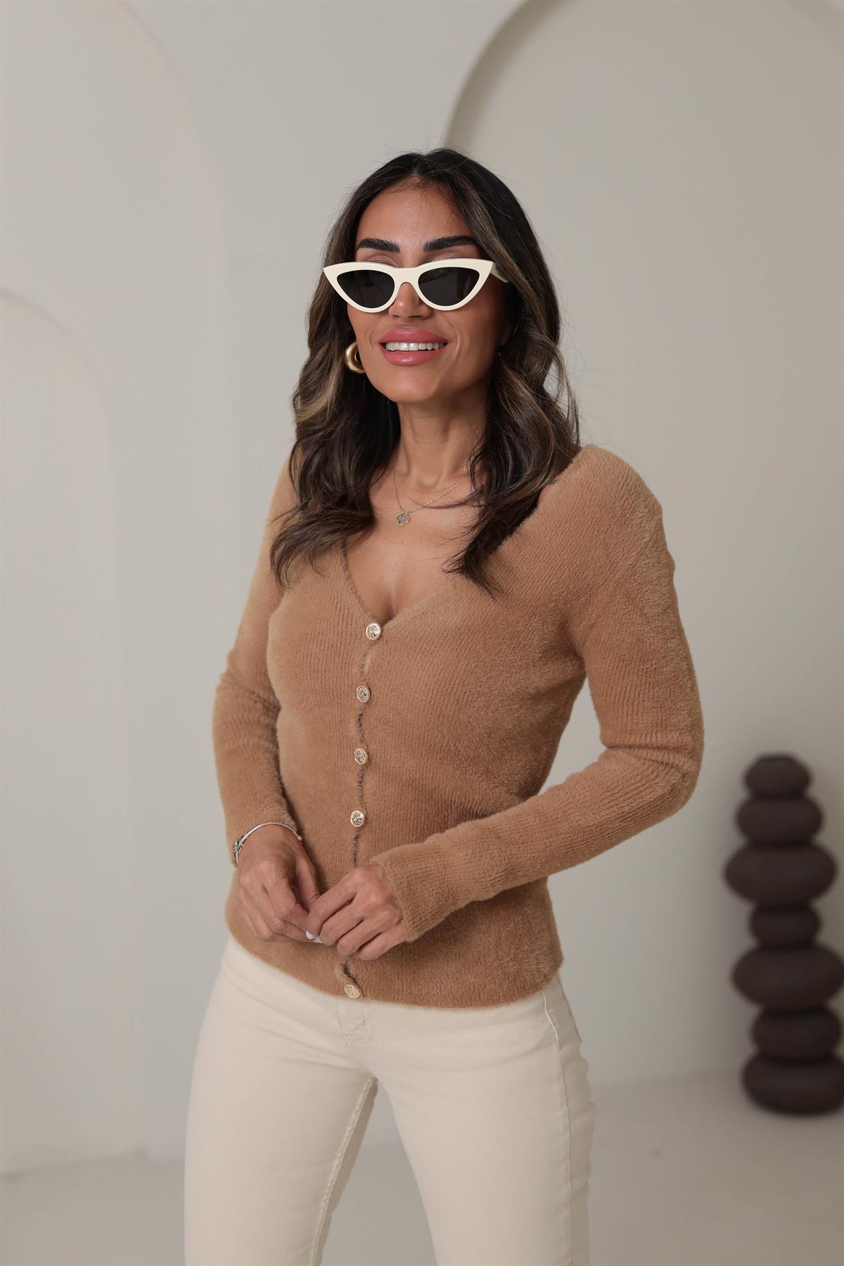 0375 Gold Düğmeli Yumoş Hırka CAMEL