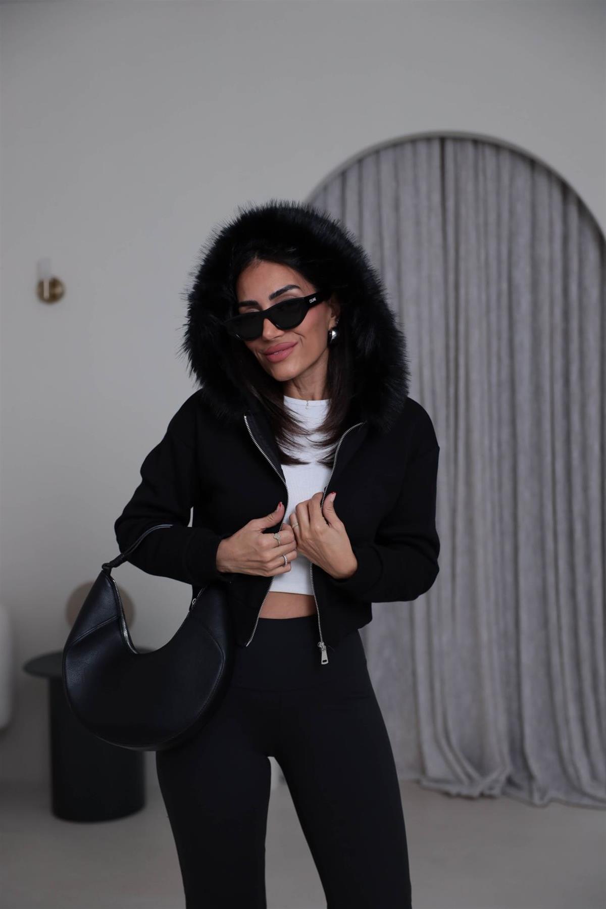 4067 Kapşonu Kürklü Şardonlu Kısa Sweatshirt SİYAH