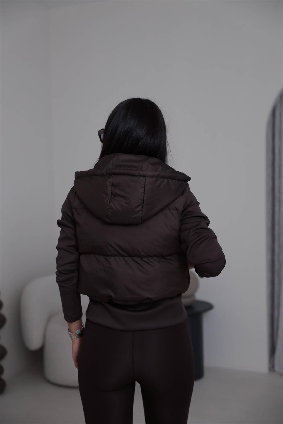 2879 Kol Garnili Kapşonlu Şişme Mont KAHVE