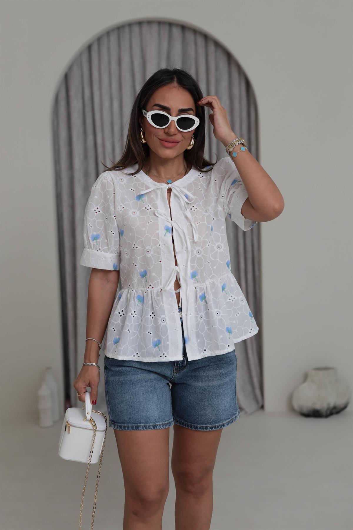 8748 Önden Bağlamalı Çiçek Nakışlı Fisto Bluz MAVİ