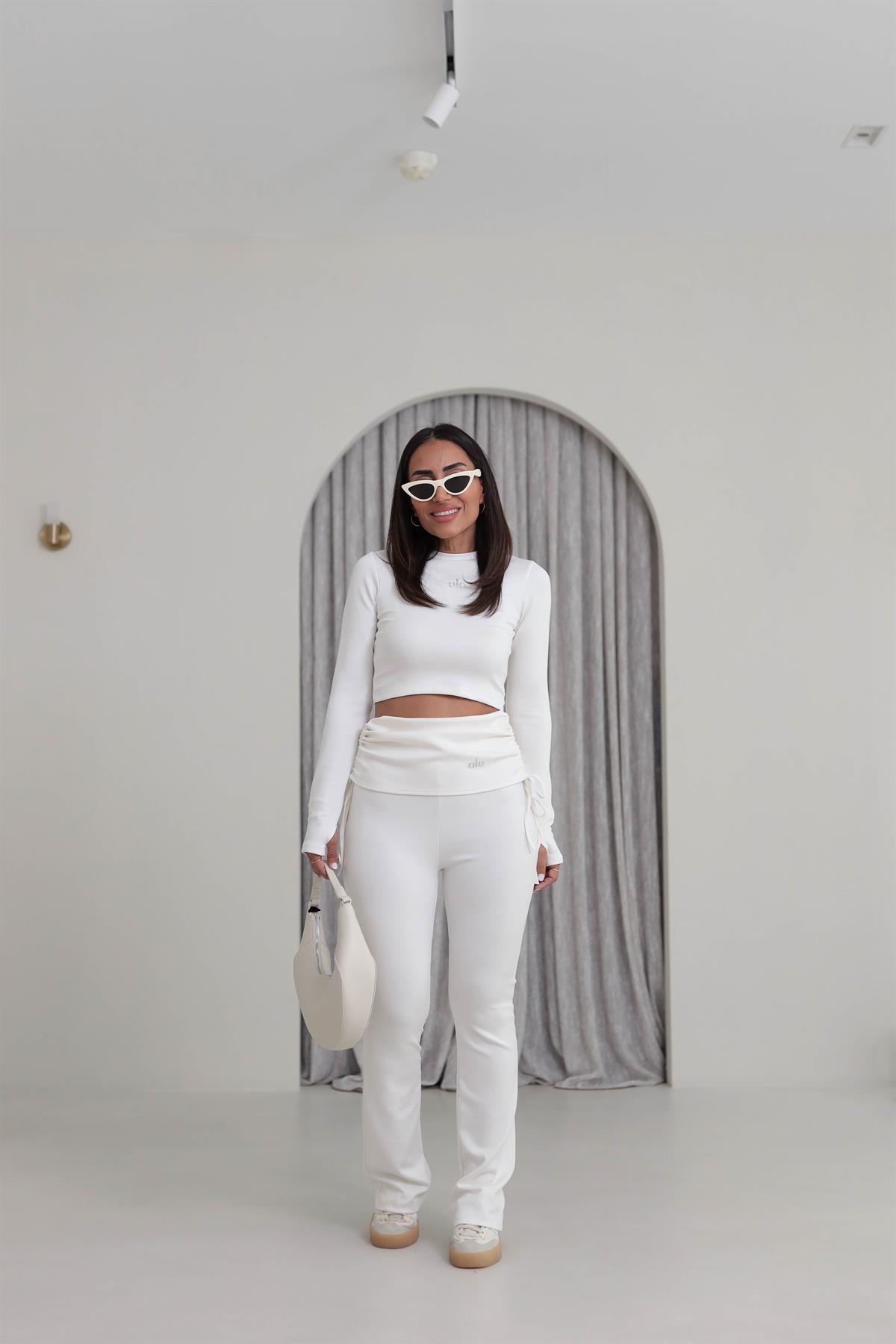 4033 Gümüş Yazı Baskılı Bel Detaylı Takım EKRU