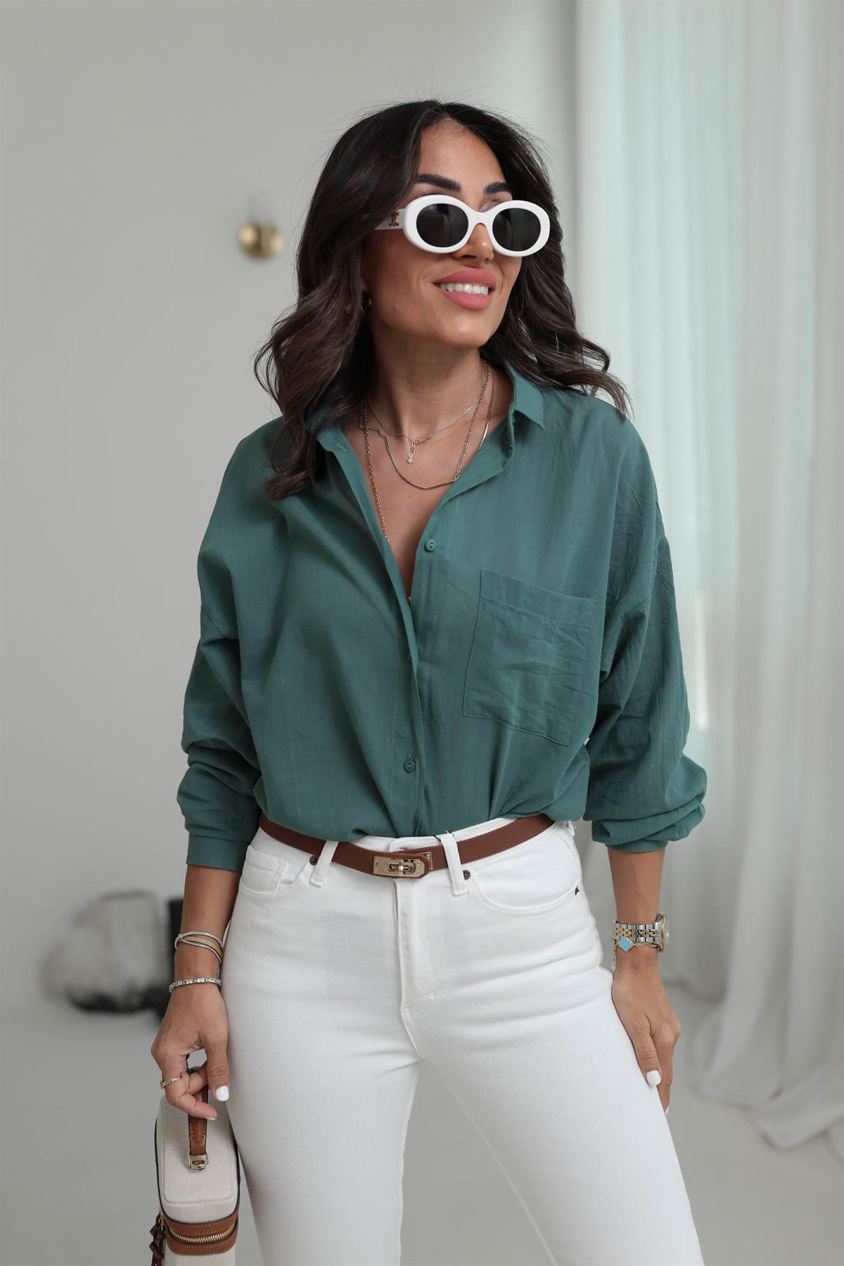 4294 Cep Detaylı Pamuklu Dokulu Gömlek ÇAĞLAYEŞİL