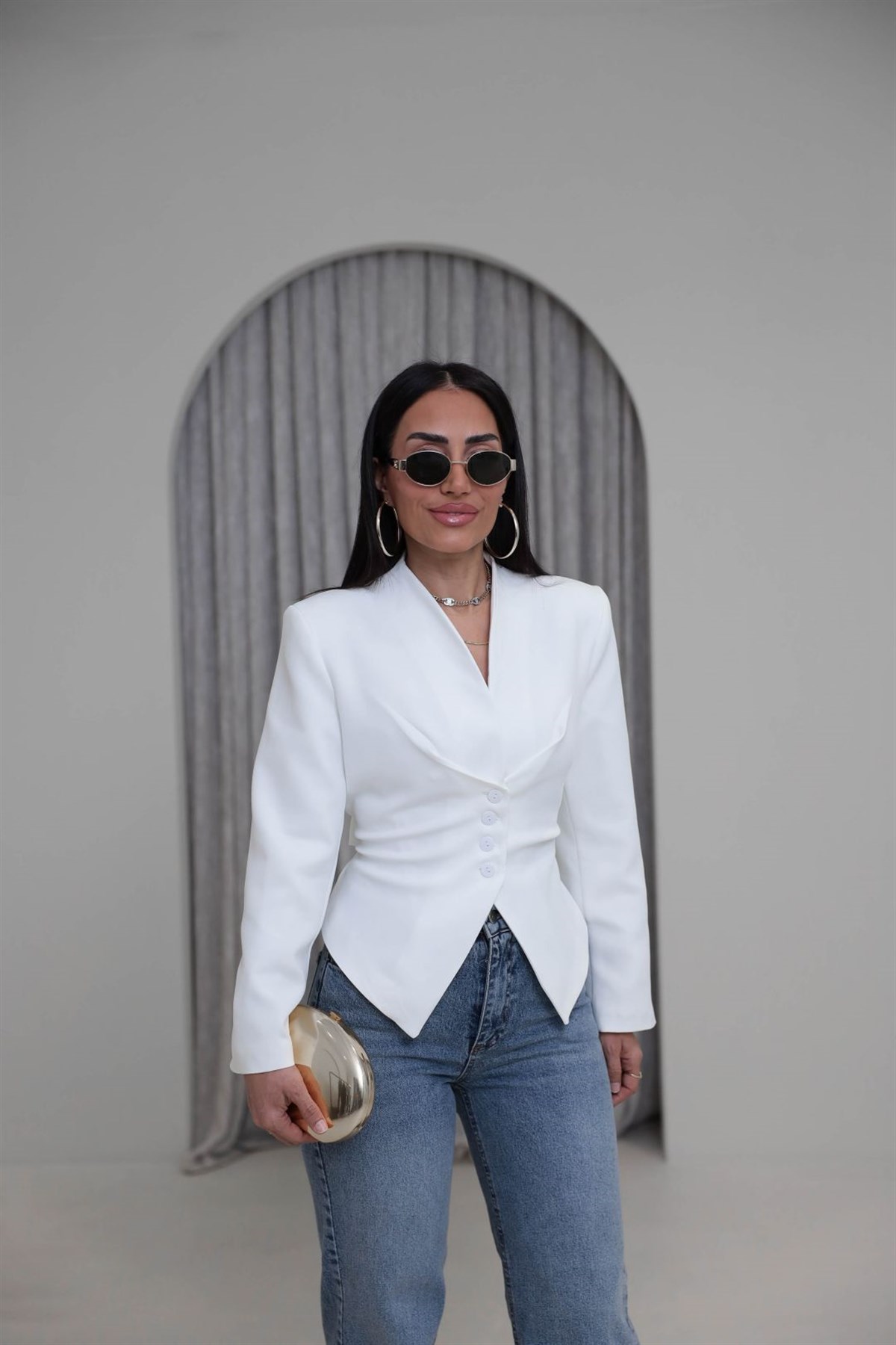 Vatkalı Asimetrik Belden Kuşaklı Ceket EKRU