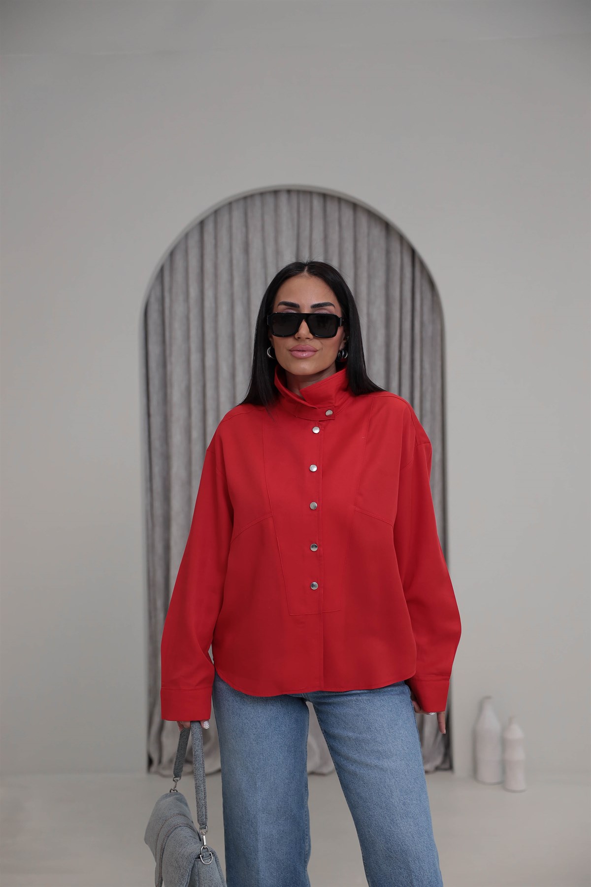 Dik Yaka Önden Çıtçıtlı Gömlek KIRMIZI