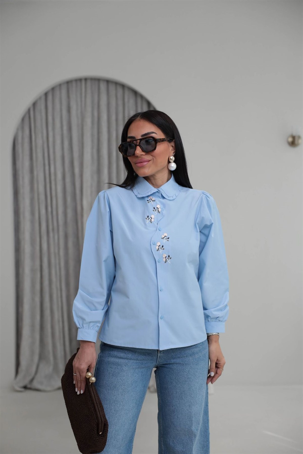 5118 Yaka Fırfırlı Nakış İşlemeli Gömlek MAVİ