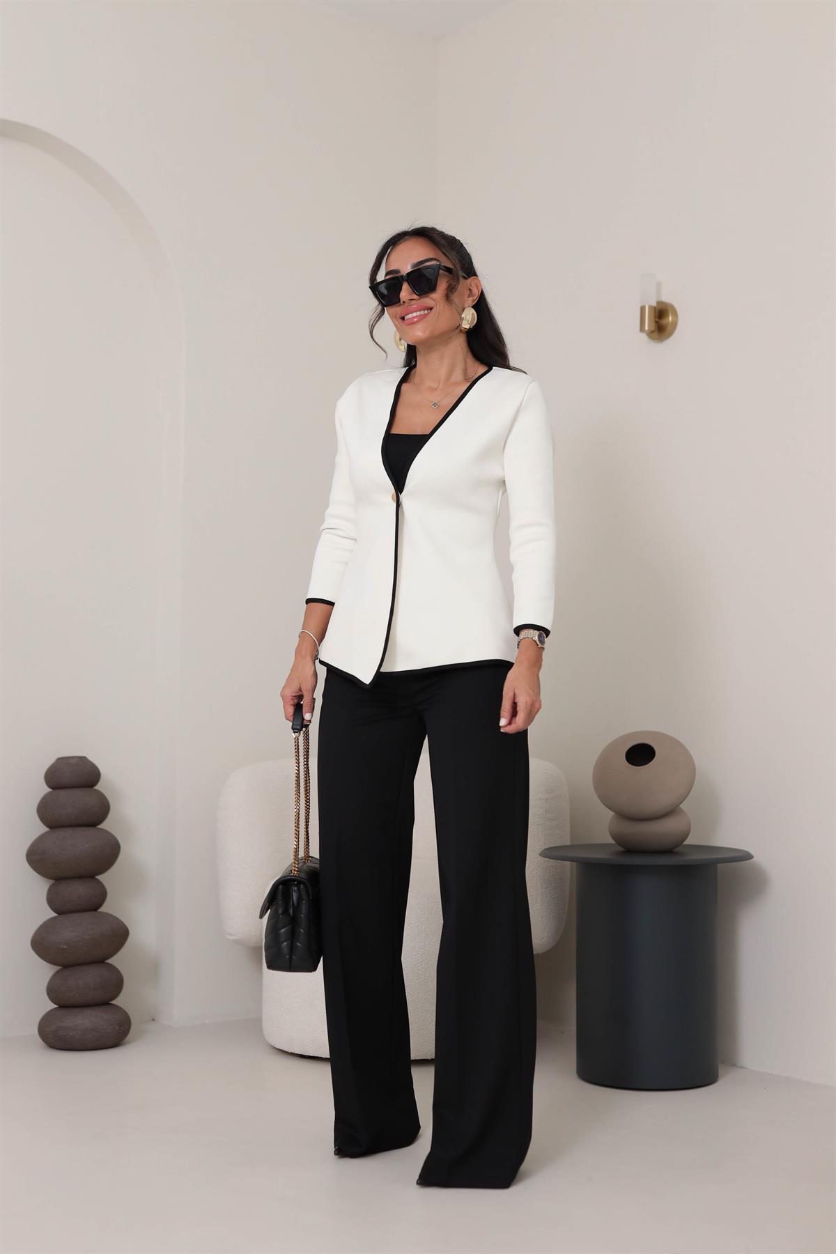 1212 Biyeli Gold Düğmeli Çelik Örme Ceket EKRU