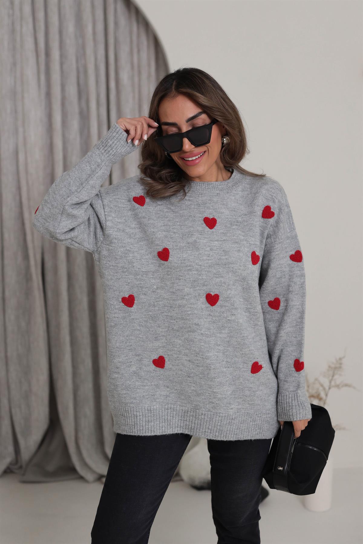 4380 Kalp Detaylı Kazak