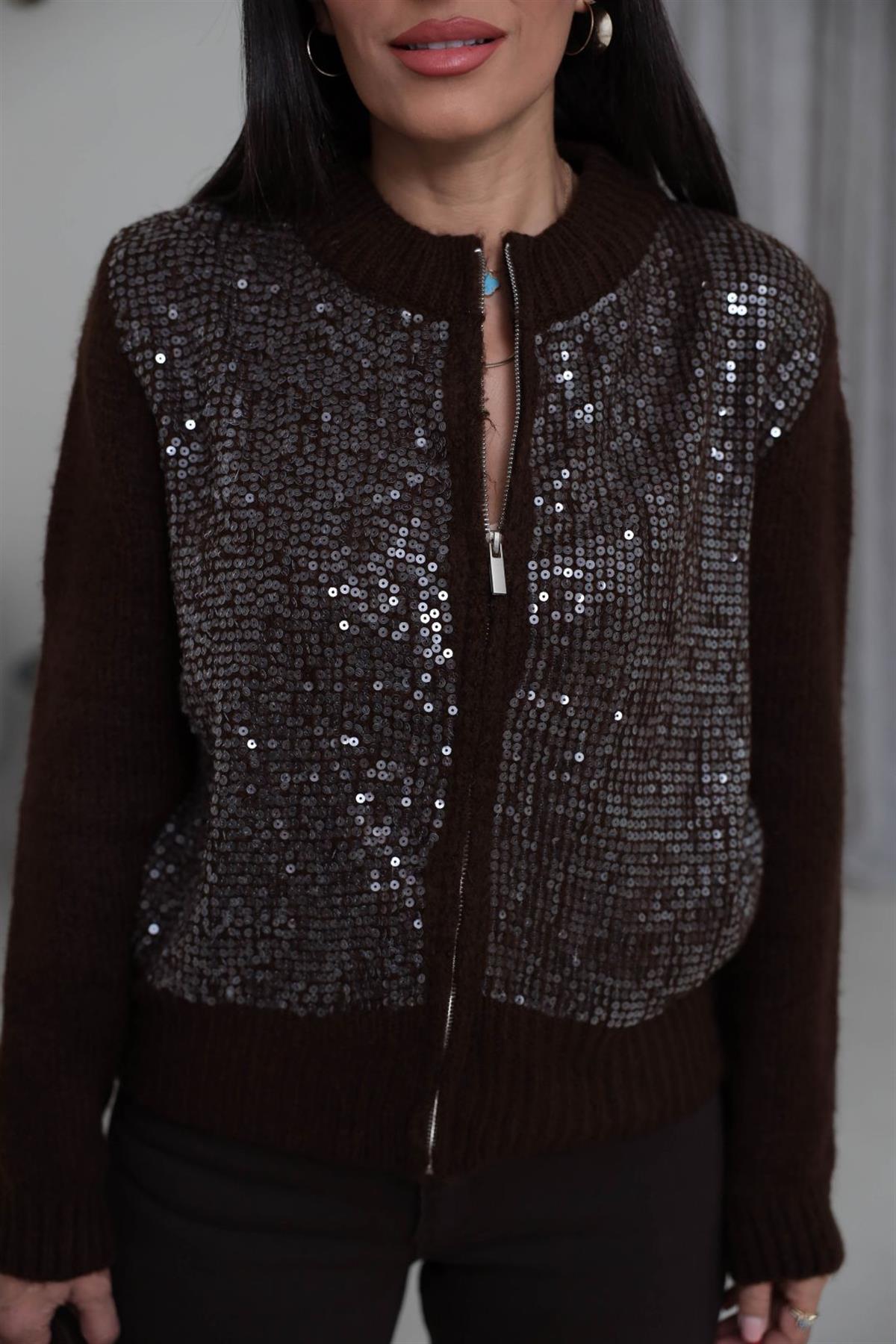 2570 Önü Pul İşlemeli Fermuarlı Hırka KAHVE